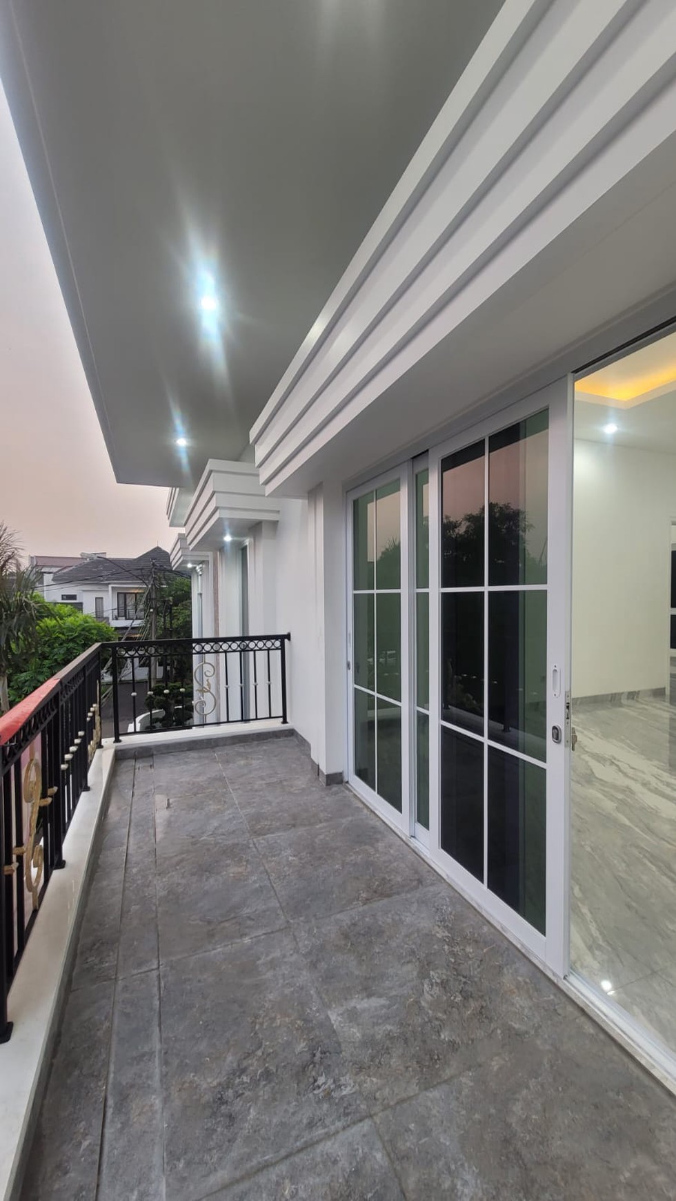 Rumah Siap Huni dengan Hunian Nyaman dan Asri di @Bintaro Sektor 9