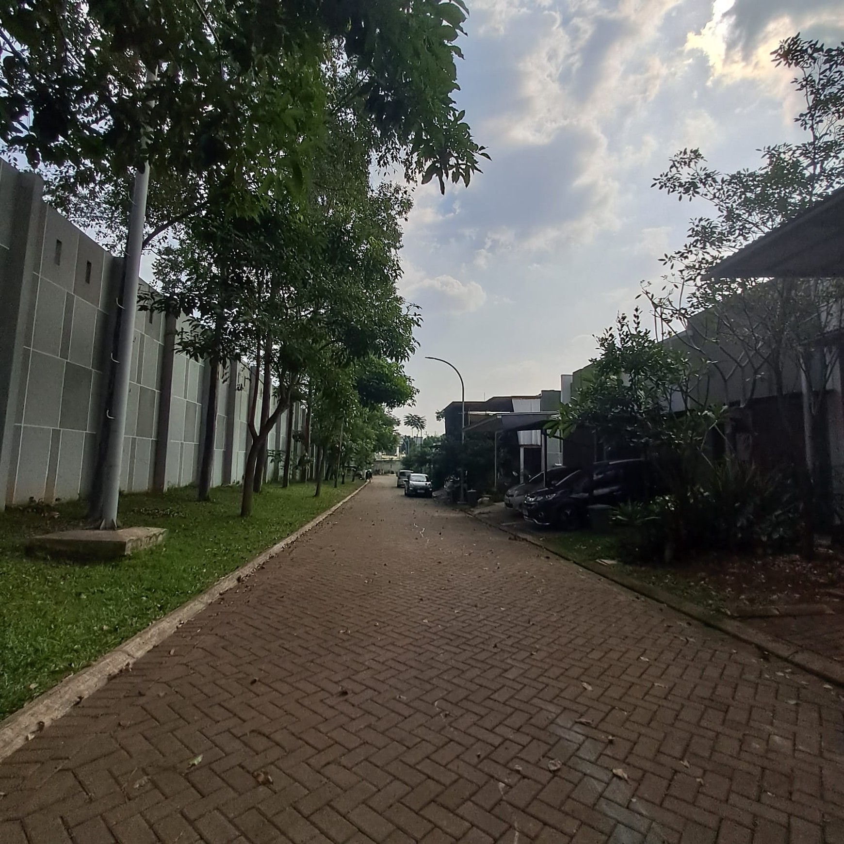 Rumah Dalam Cluster dan Lokasi Strategis @Ciputat