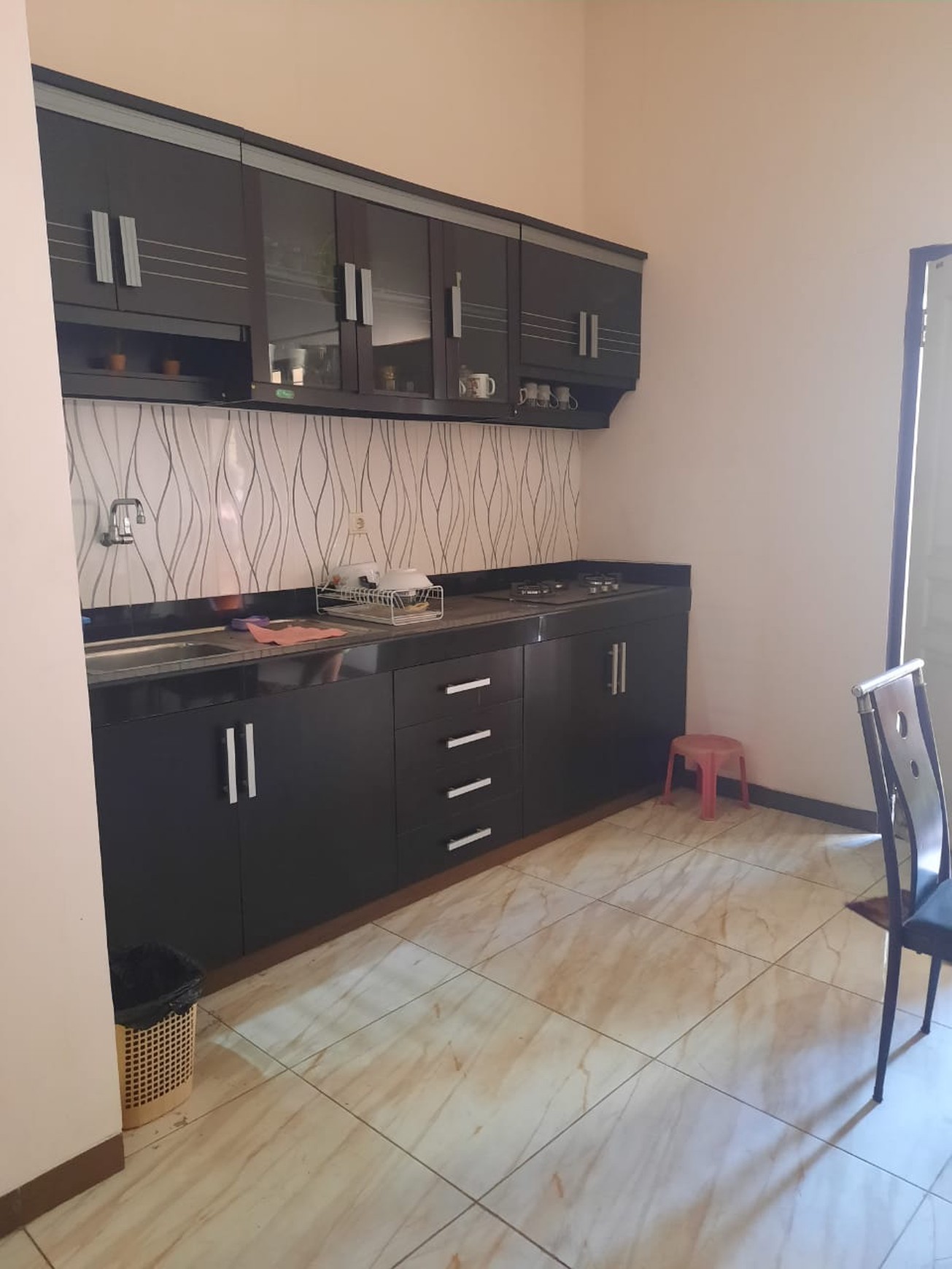 Jual Rumah Pusat Kota jalan Genteng Muhamadiyah