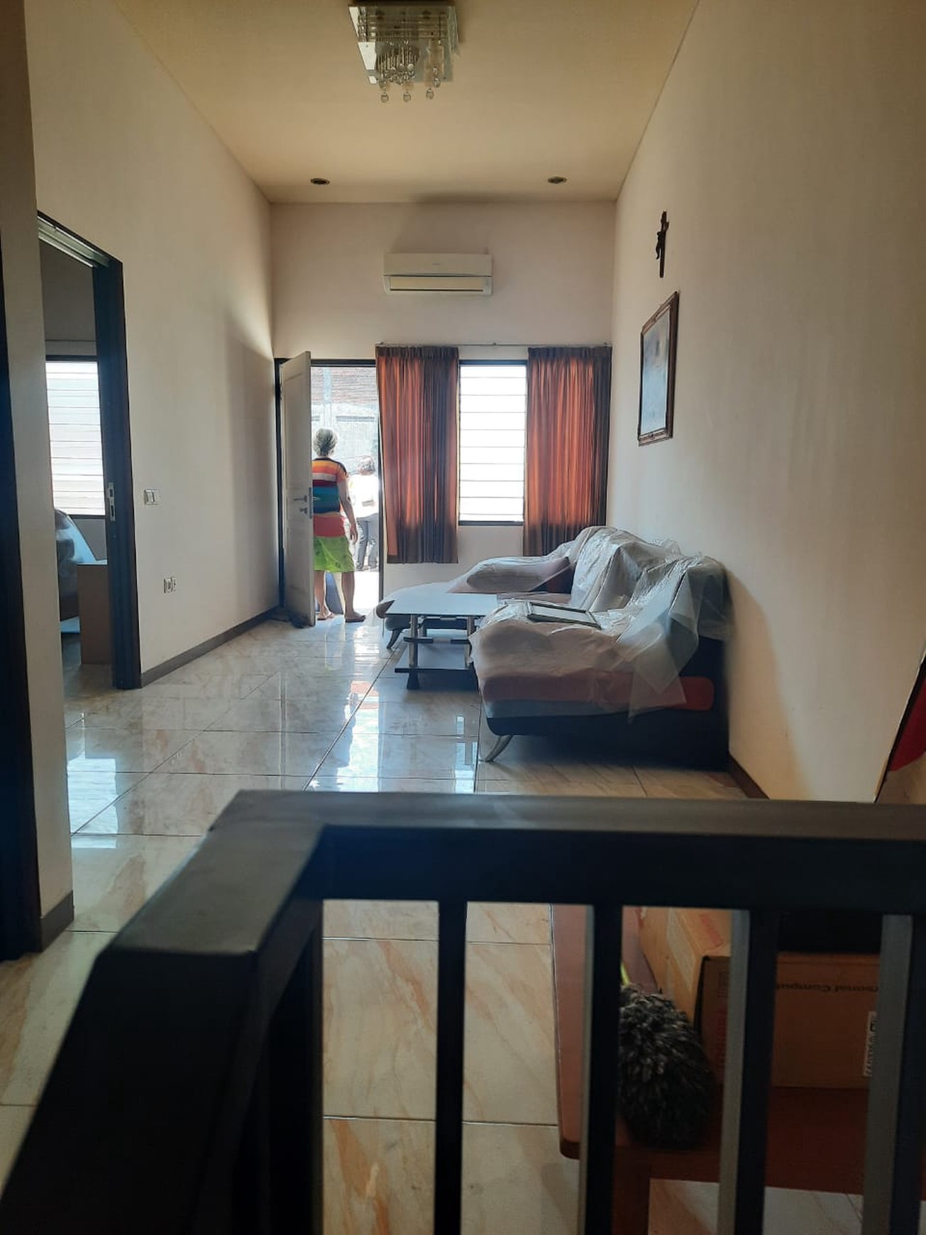 Jual Rumah Pusat Kota jalan Genteng Muhamadiyah