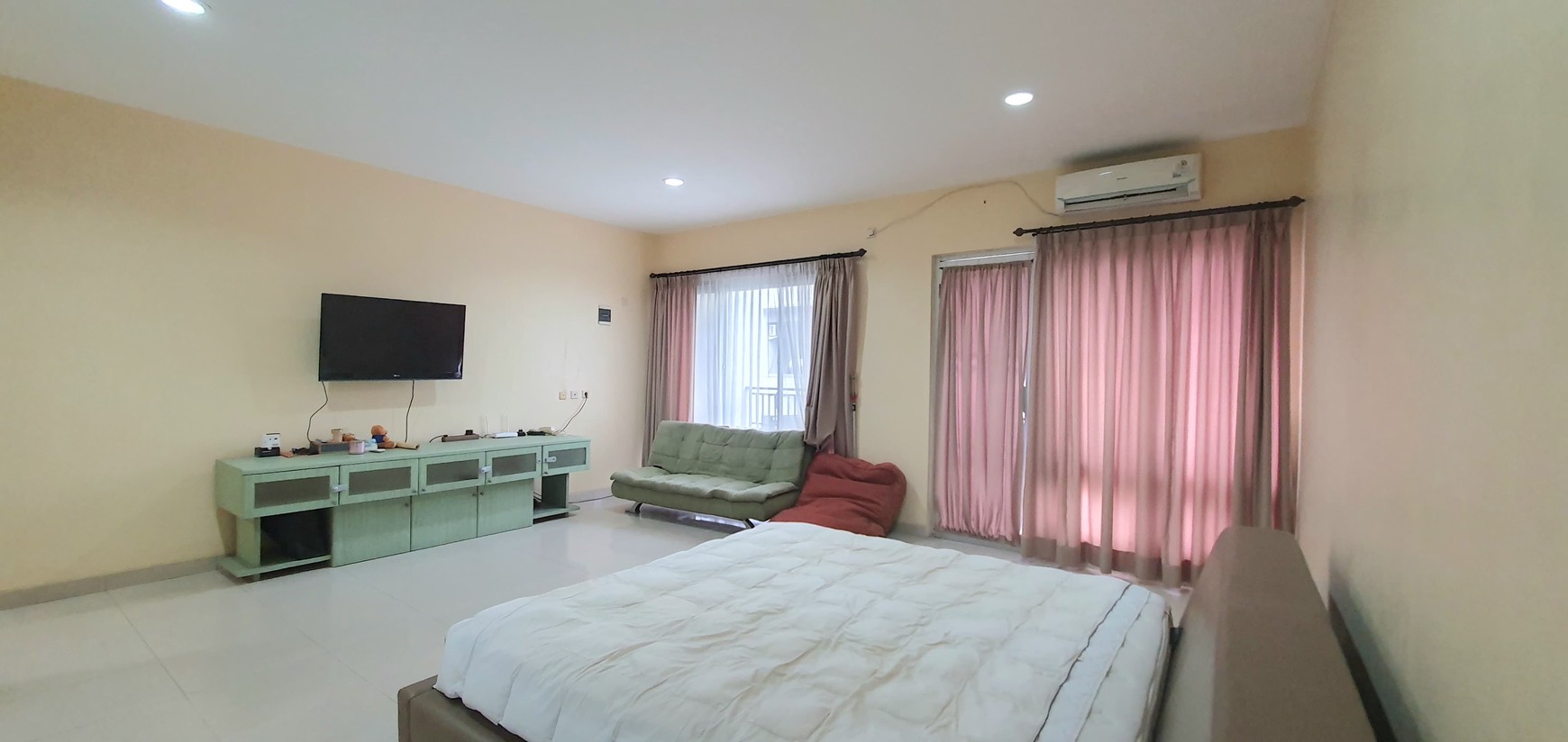 Rumah Kelapa Lilin, Kelapa Gading, Jakarta Utara