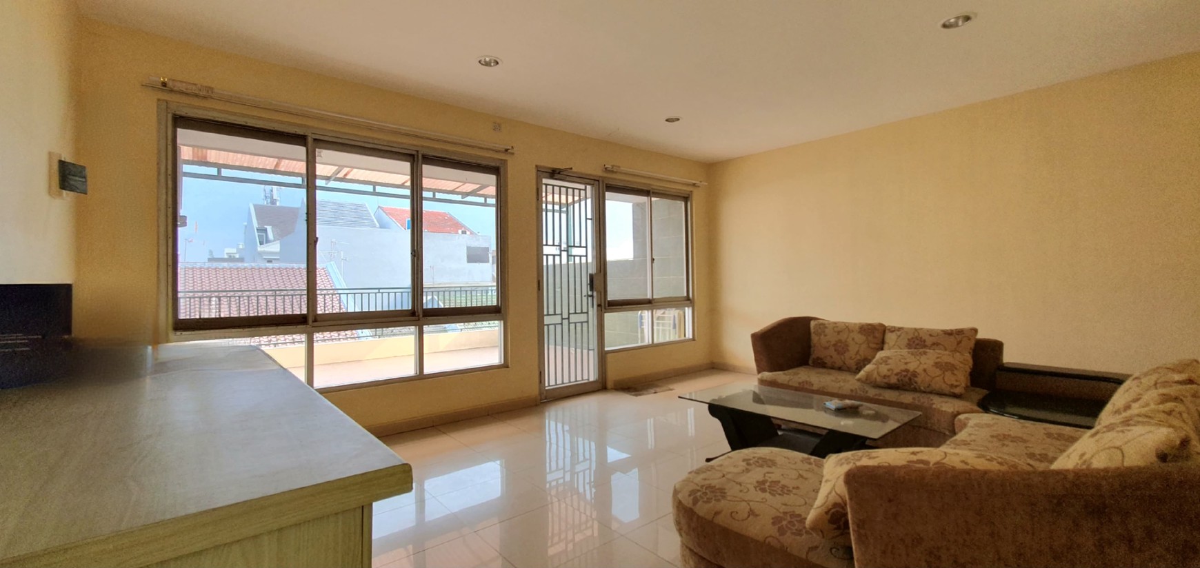 Rumah Kelapa Lilin, Kelapa Gading, Jakarta Utara