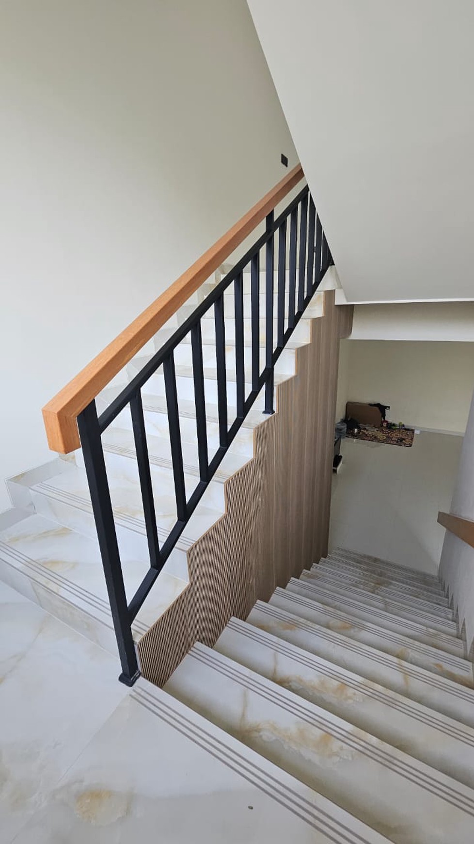 Rumah Posisi Hook siap huni di The Eminent BSD City