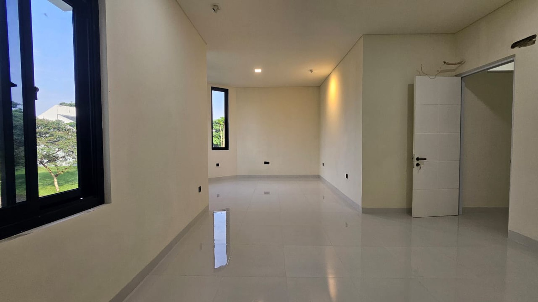 Rumah Posisi Hook siap huni di The Eminent BSD City
