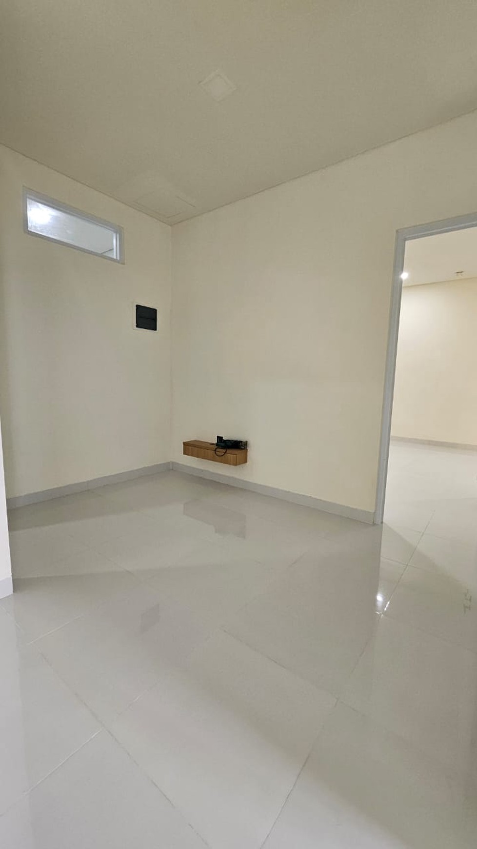 Rumah Posisi Hook siap huni di The Eminent BSD City