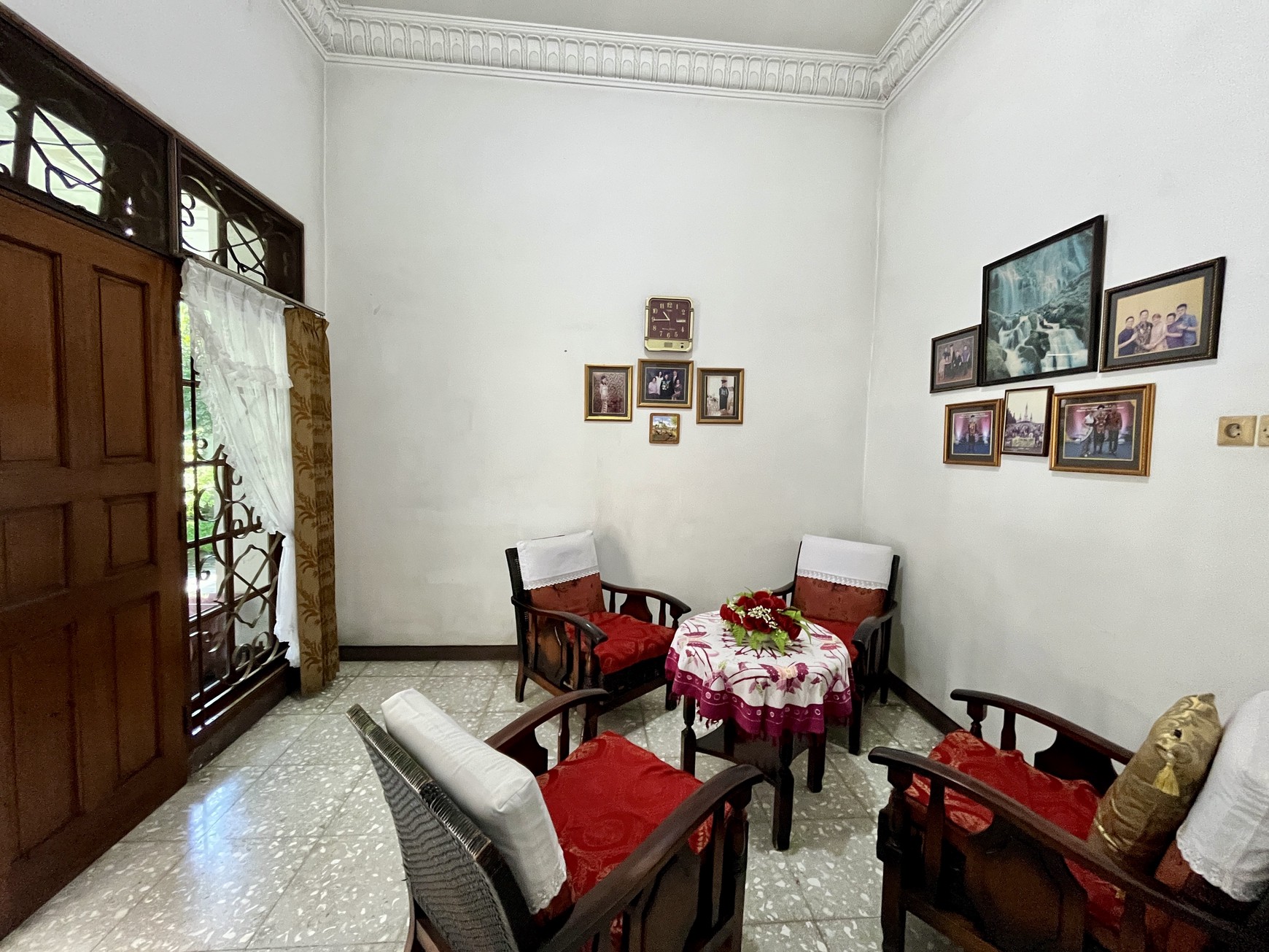 Rumah dijual di Manyar Kartika Surabaya, Dekat Raya Manyar