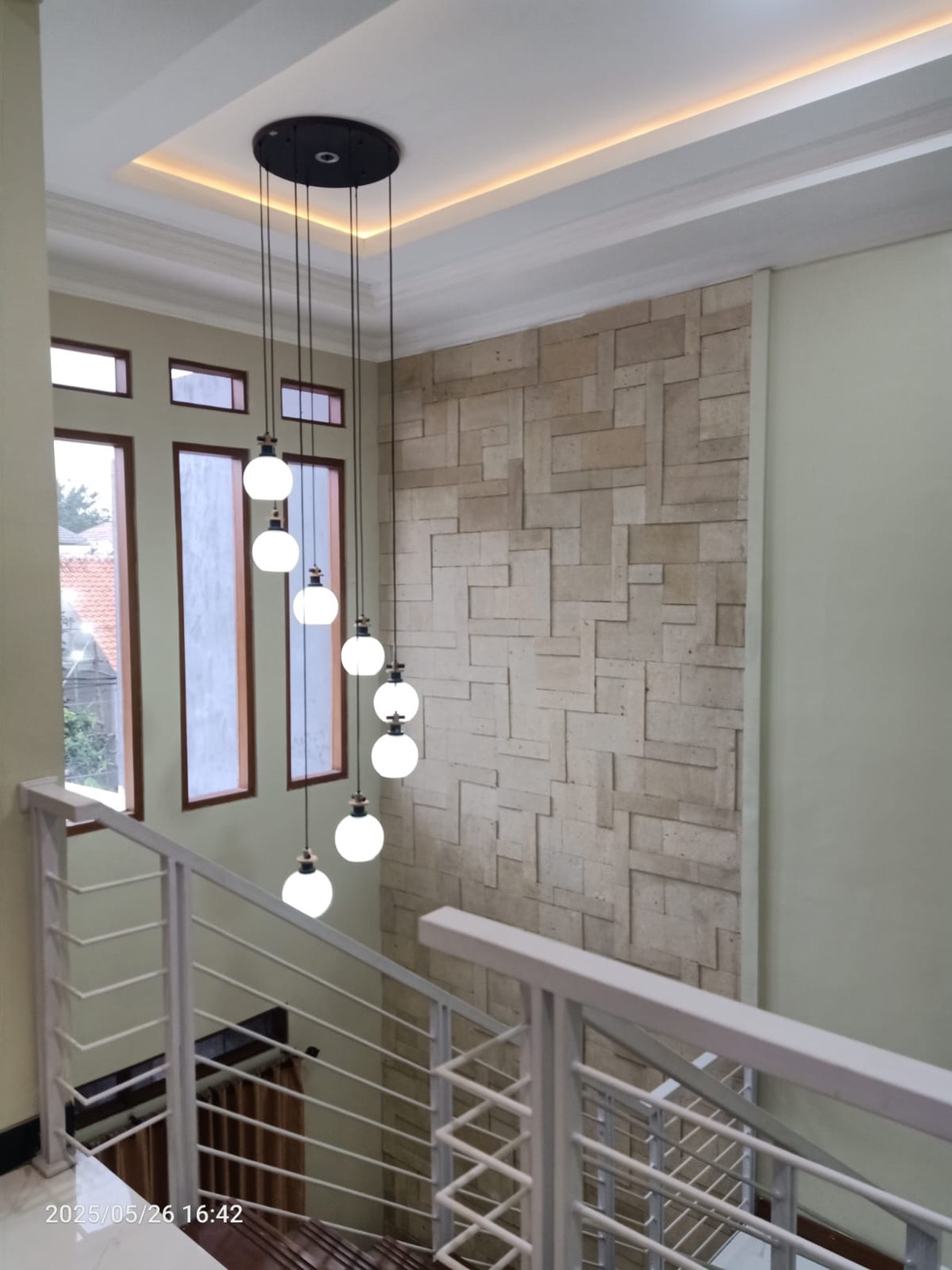 Rumah Mewah Disewakan + Furniture Dekat Jogja Bay & Stadion Maguwo Sleman
