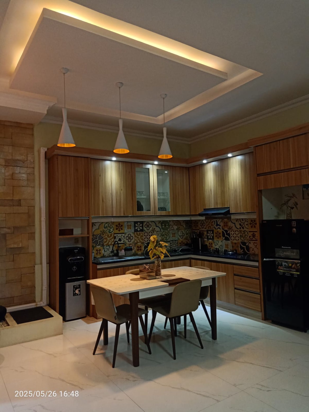 Rumah Mewah Disewakan + Furniture Dekat Jogja Bay & Stadion Maguwo Sleman