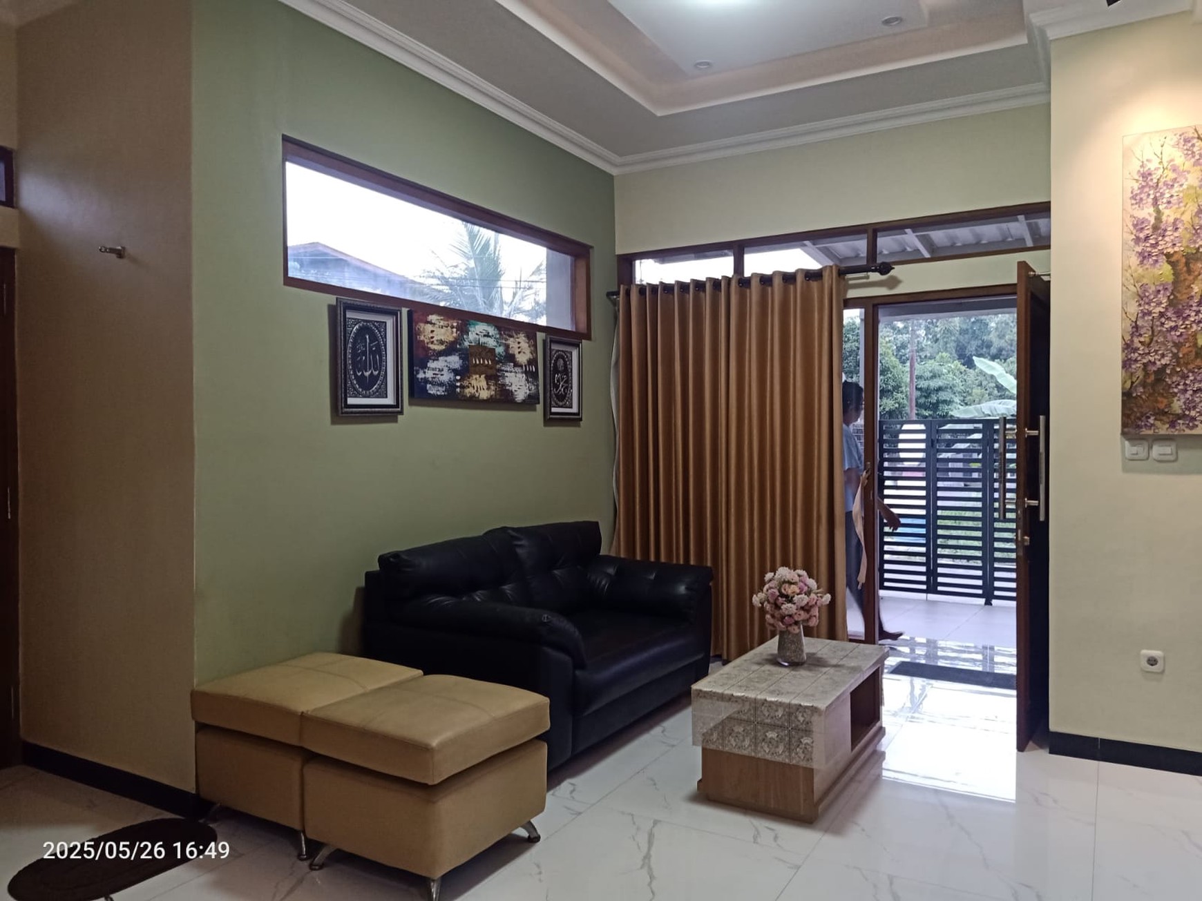 Rumah Mewah Disewakan + Furniture Dekat Jogja Bay & Stadion Maguwo Sleman