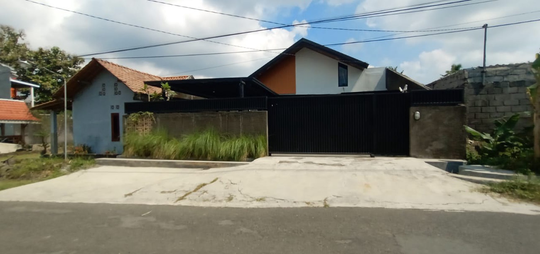Rumah Semi Furnish Cocok Untuk Villa Lokasi Sukoharjo Ngaglik Sleman