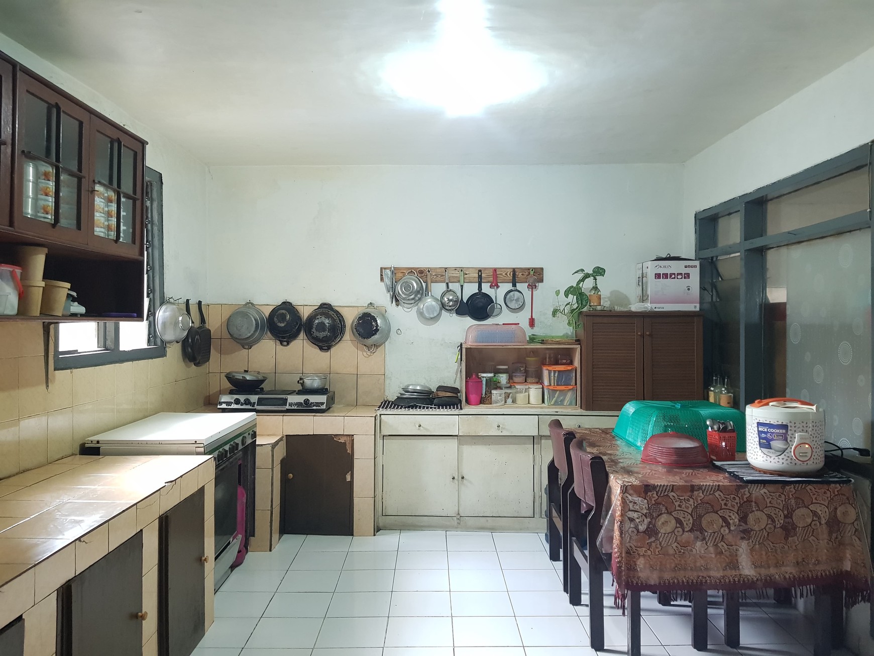Rumah Area Komersial di Sayap Burangrang Lengkong Bandung