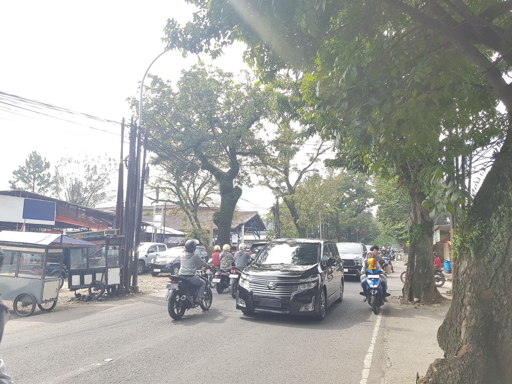 Rumah Usaha di Mainroad Margacinta Buahbatu Bandung