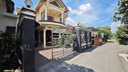 Rumah Di Dusun Kurahan Di Kawasan Wisata Punthuk Setumbu, Borobudur, Magelang