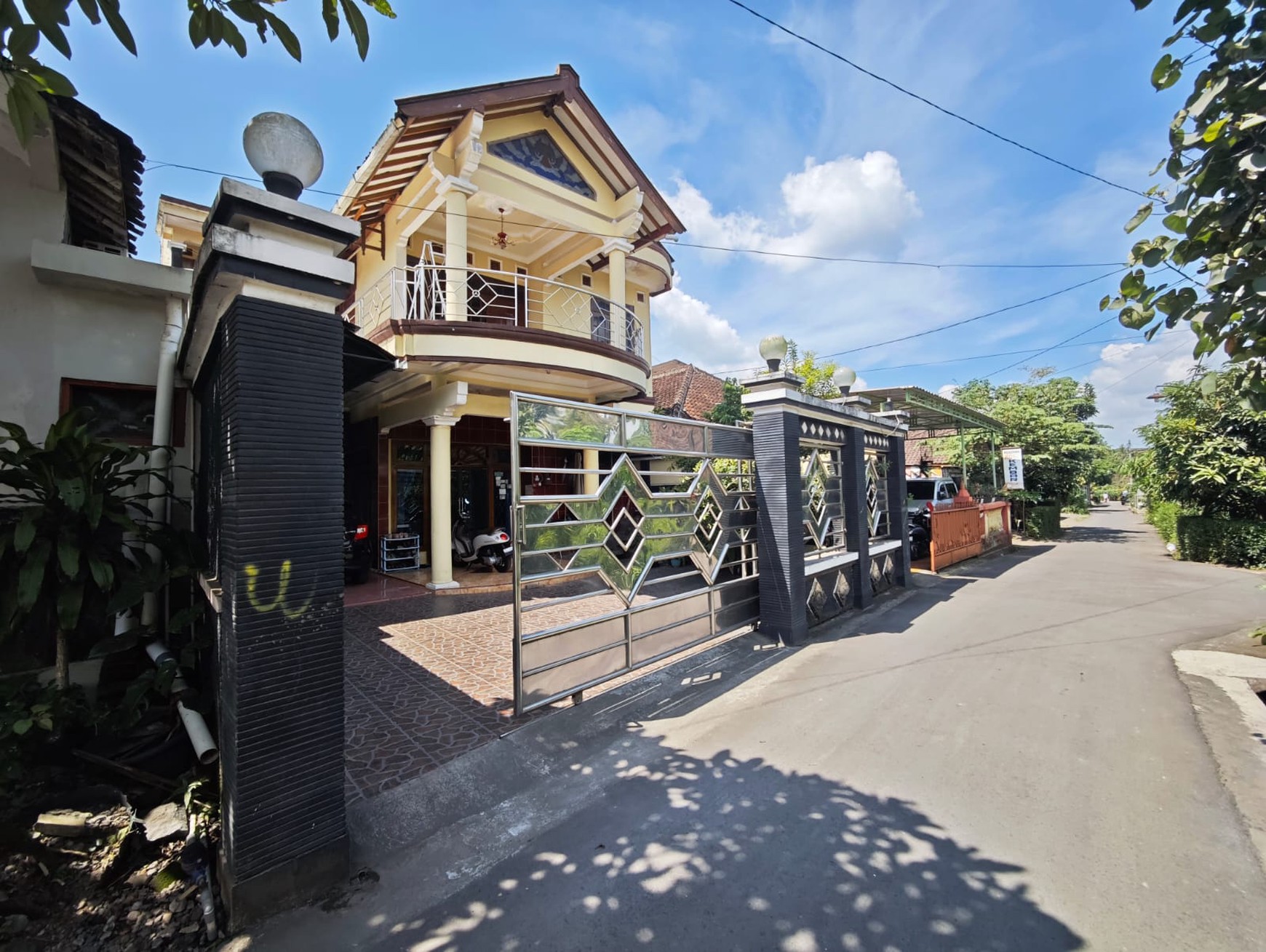 Rumah Di Dusun Kurahan Di Kawasan Wisata Punthuk Setumbu, Borobudur, Magelang