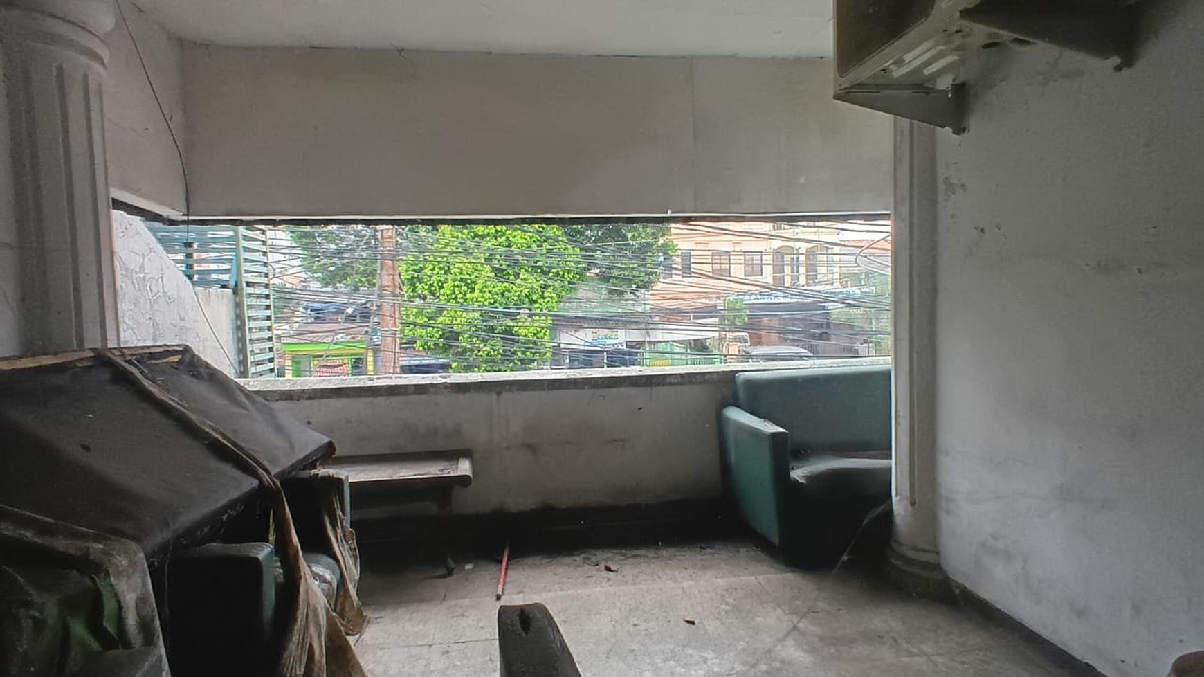 Rumah 2 Lantai Kawasan Strategis Komersil, Di Jalan Dewi Sartika Cawang, Hanya 2 Menit Ke Tol MT Haryono