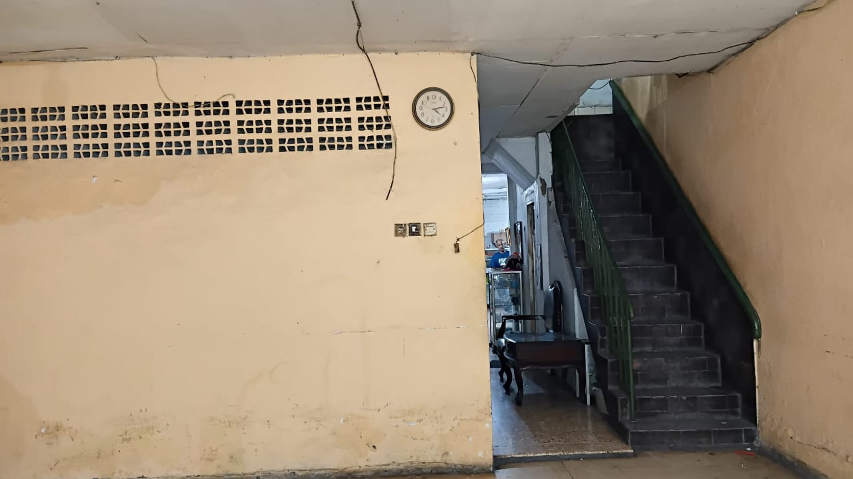 Rumah 2 Lantai Kawasan Strategis Komersil, Di Jalan Dewi Sartika Cawang, Hanya 2 Menit Ke Tol MT Haryono