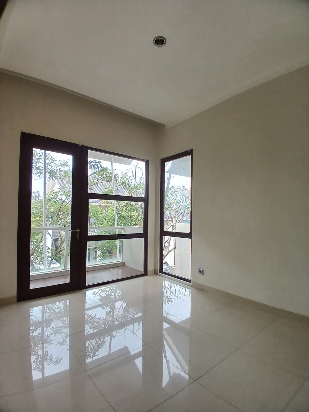 Rumah 2 lantai,lingkungan bagus di Bintaro Jaya 7