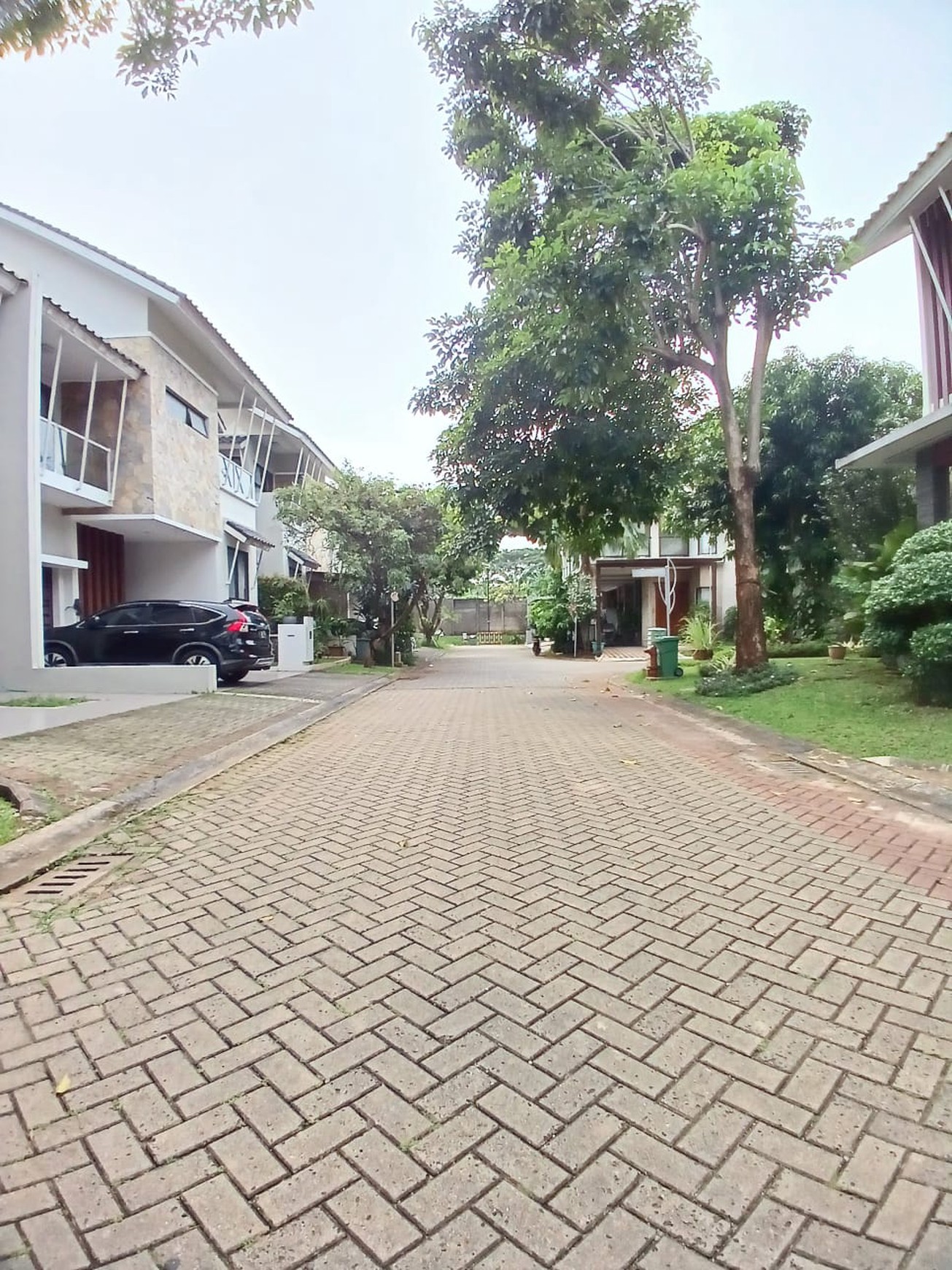 Rumah 2 lantai,lingkungan bagus di Bintaro Jaya 7