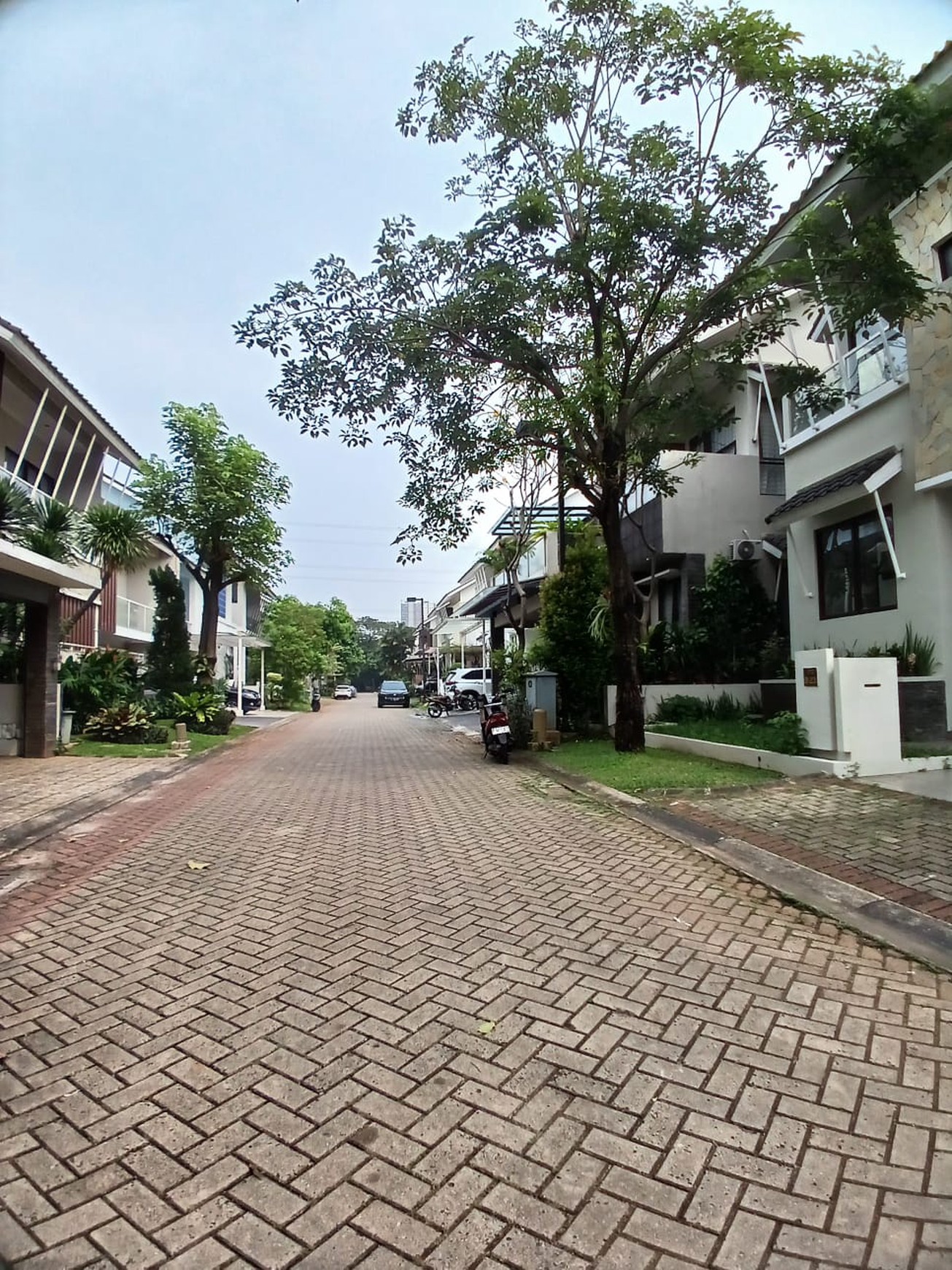 Rumah 2 lantai,lingkungan bagus di Bintaro Jaya 7