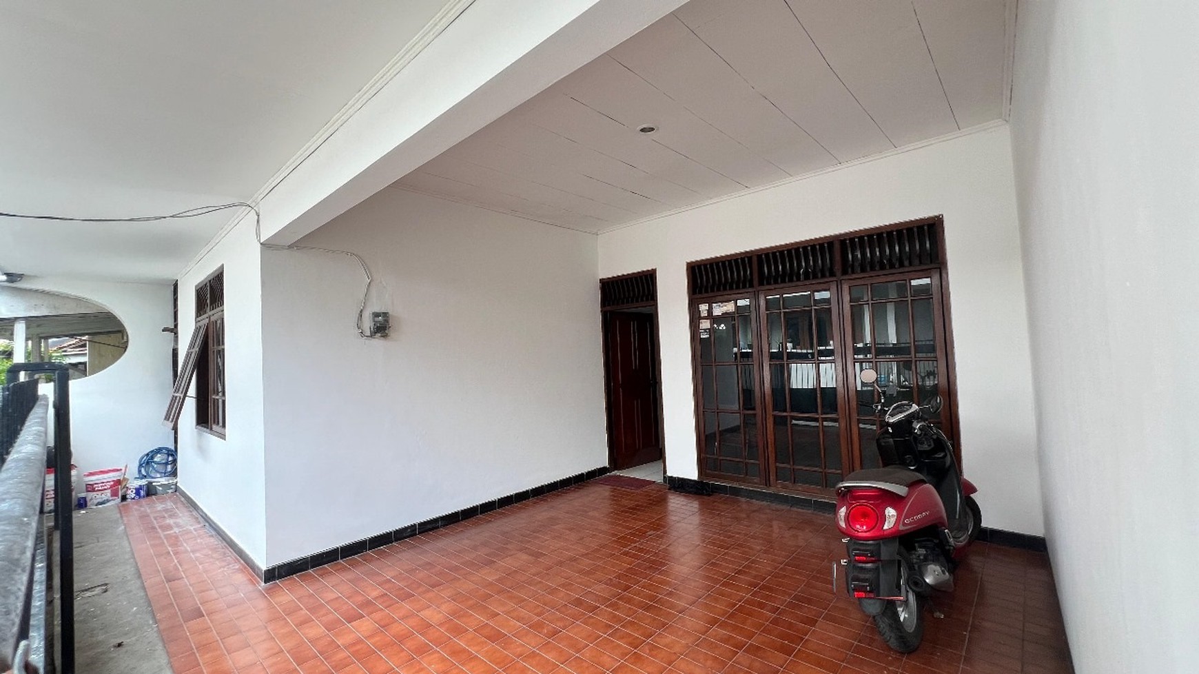 Rumah 1 ½ Lantai Dijual di Jl Banjarsari - Cilandak Barat - Jakarta Selatan. Dekat Stasiun MRT Dekat Akses Tol