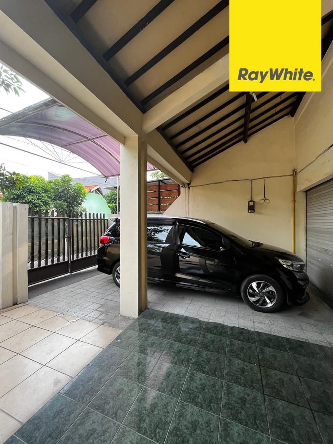 Dijual Rumah SHM di Rungkut Asri Barat Surabaya