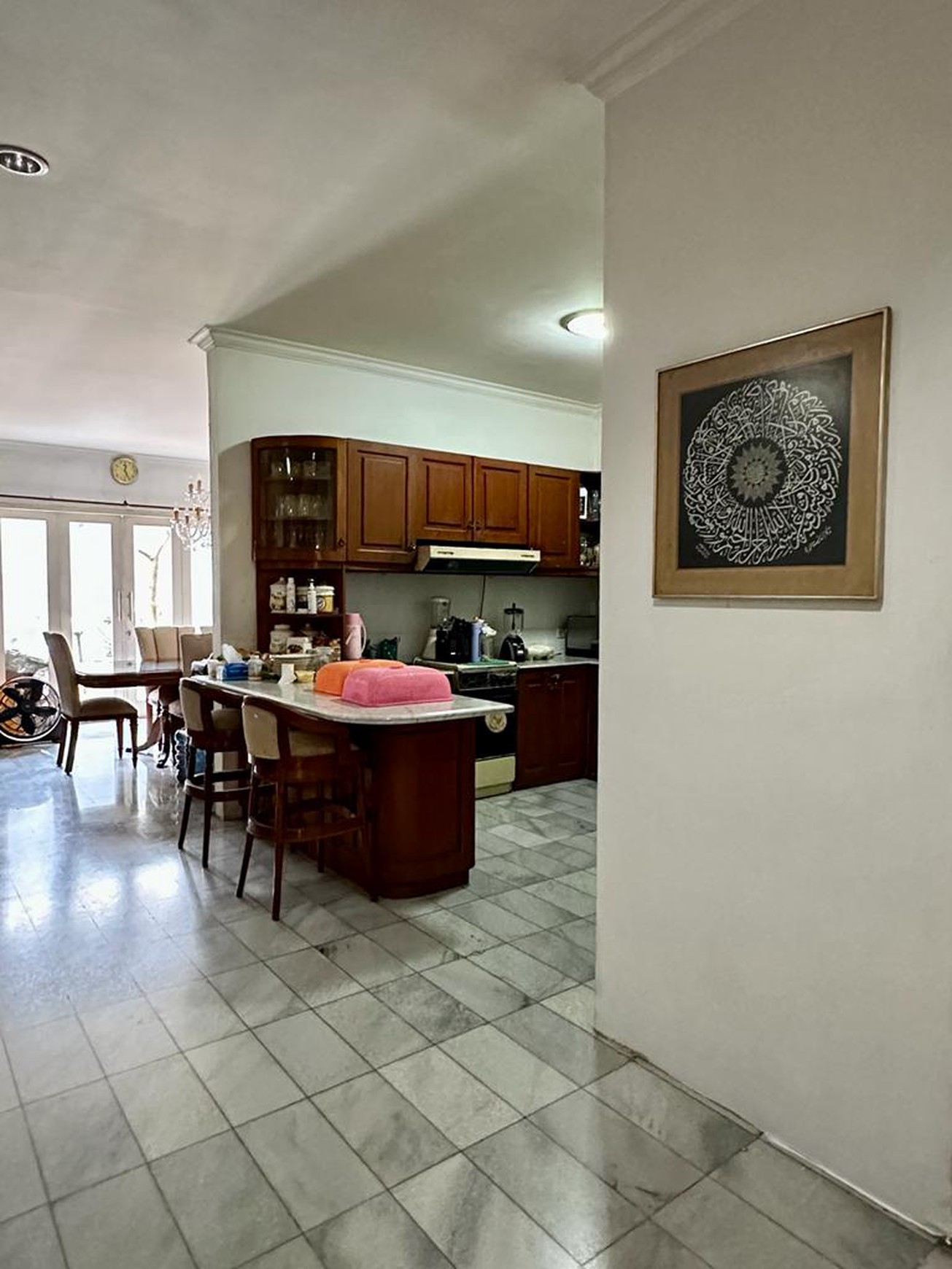 Rumah 2 Lantai Dijual di Taman Bona Indah, Lebak Bulus, Cilandak, Jakarta Selatan.