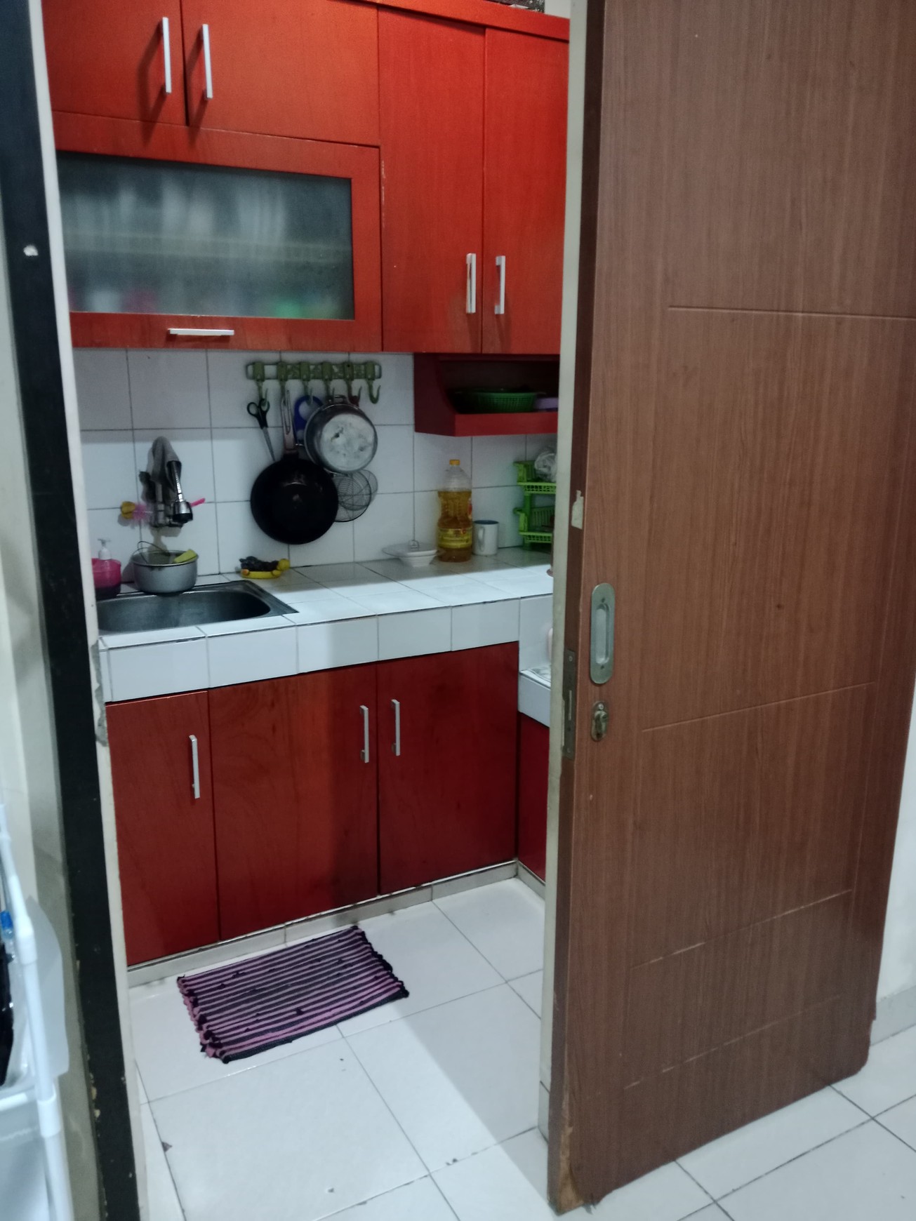 Rumah Hook Minimalis dan Asri 2 Lantai Di Cirendew Ciputat