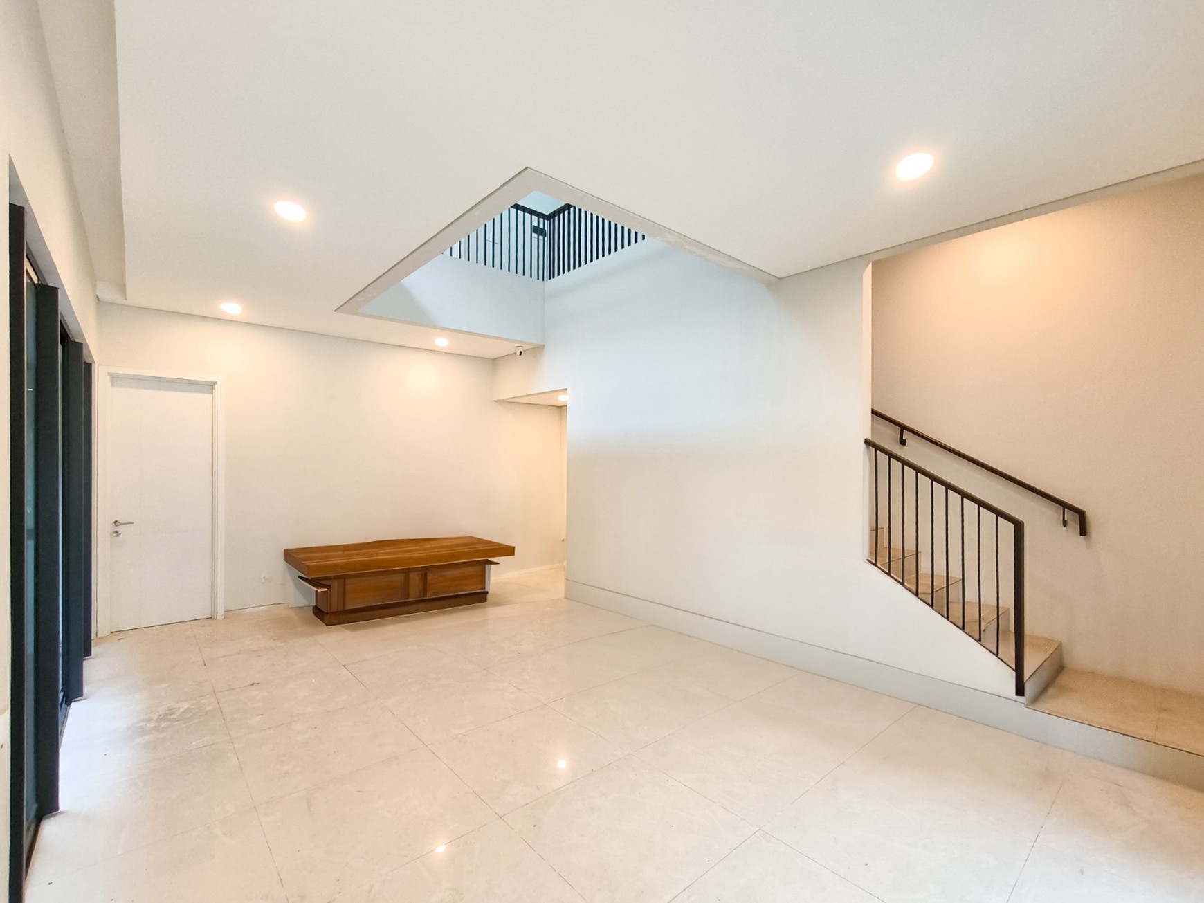 Rumah 2 lantai,jalan lebar,keamanan 24 jam di Bintaro Jaya 7