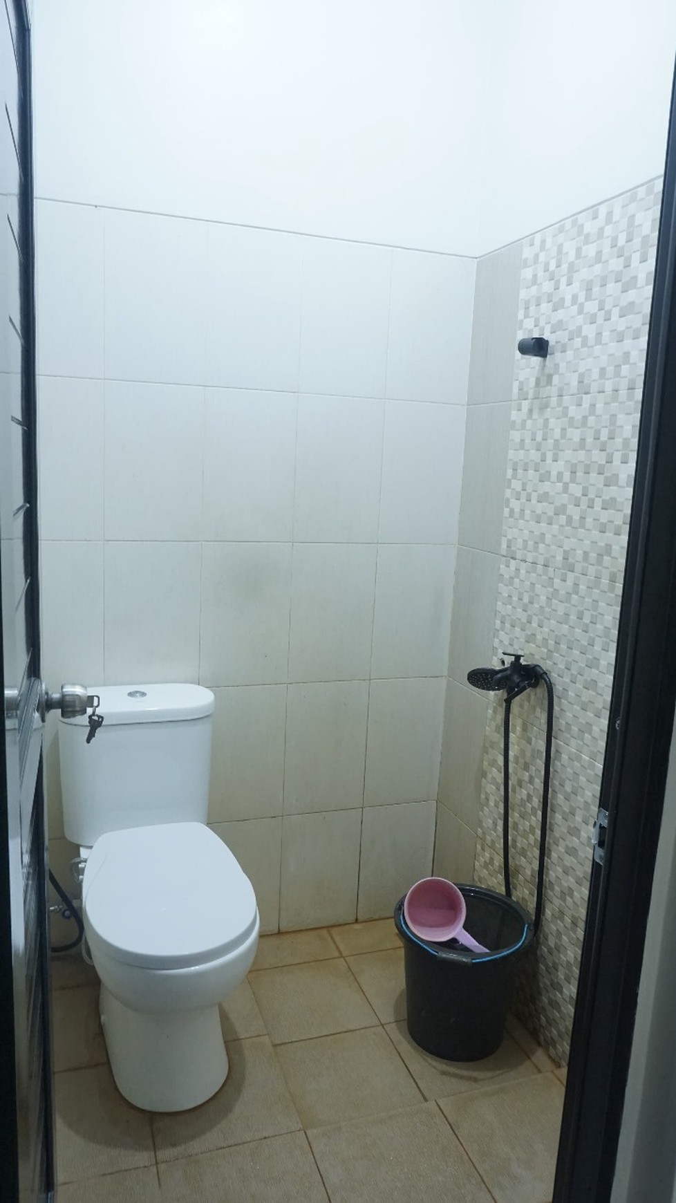 Rumah 1 Lantai Harga 1 M an di Grand Bintaro Asri, Sawah Lama, Ciputat, Tangerang Selatan