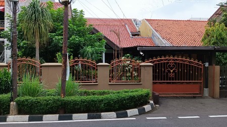 Rumah 2 Lantai Siap Huni Asri Dan Nyaman Di Pejompongan Jakarta Pusat