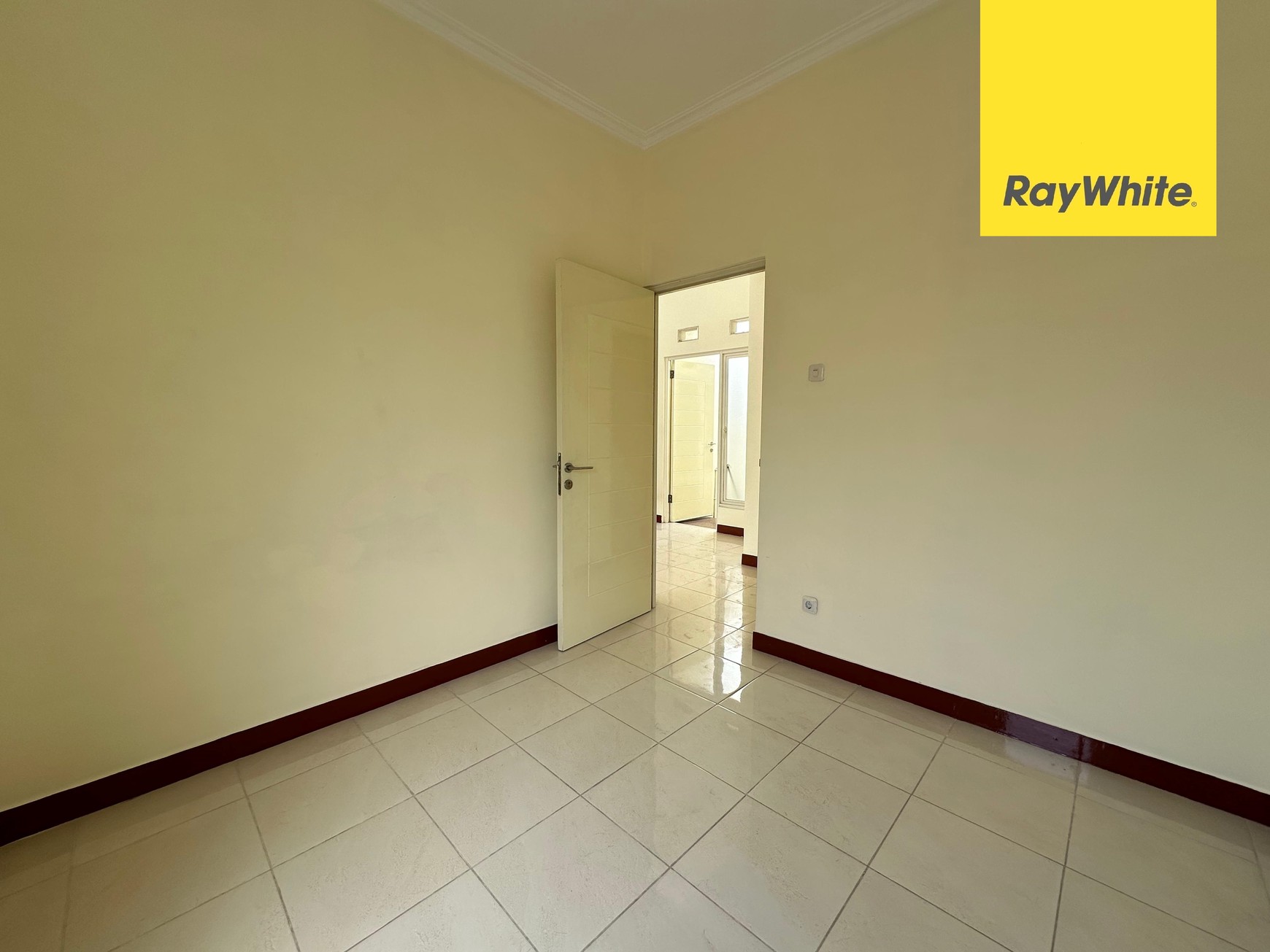 Dijual Rumah Siap Huni Di Puri Surya Jaya Valensia Icon Sidoarjo