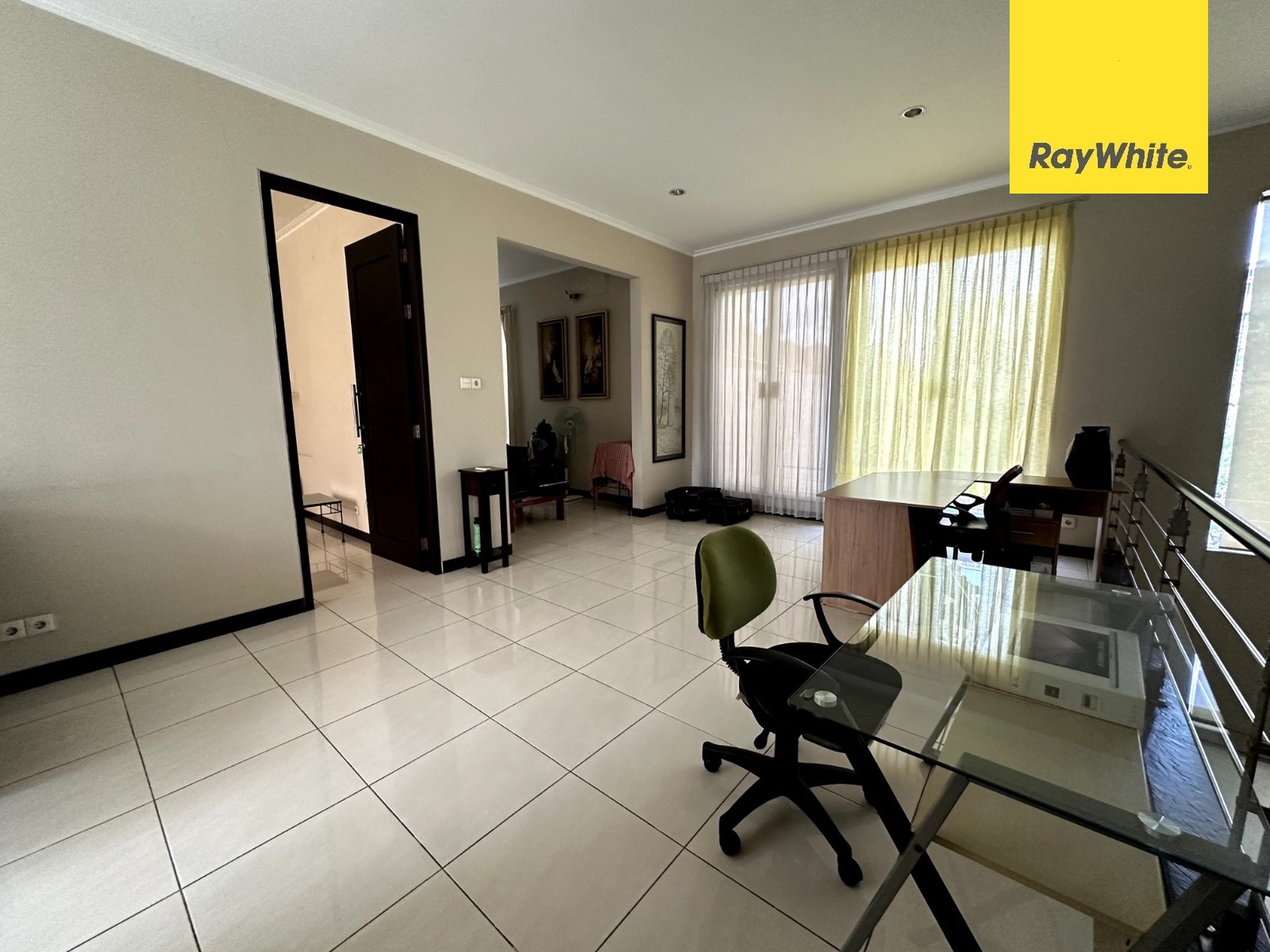 Dijual Rumah Mewah Di Villa Bukit Regency Surabaya