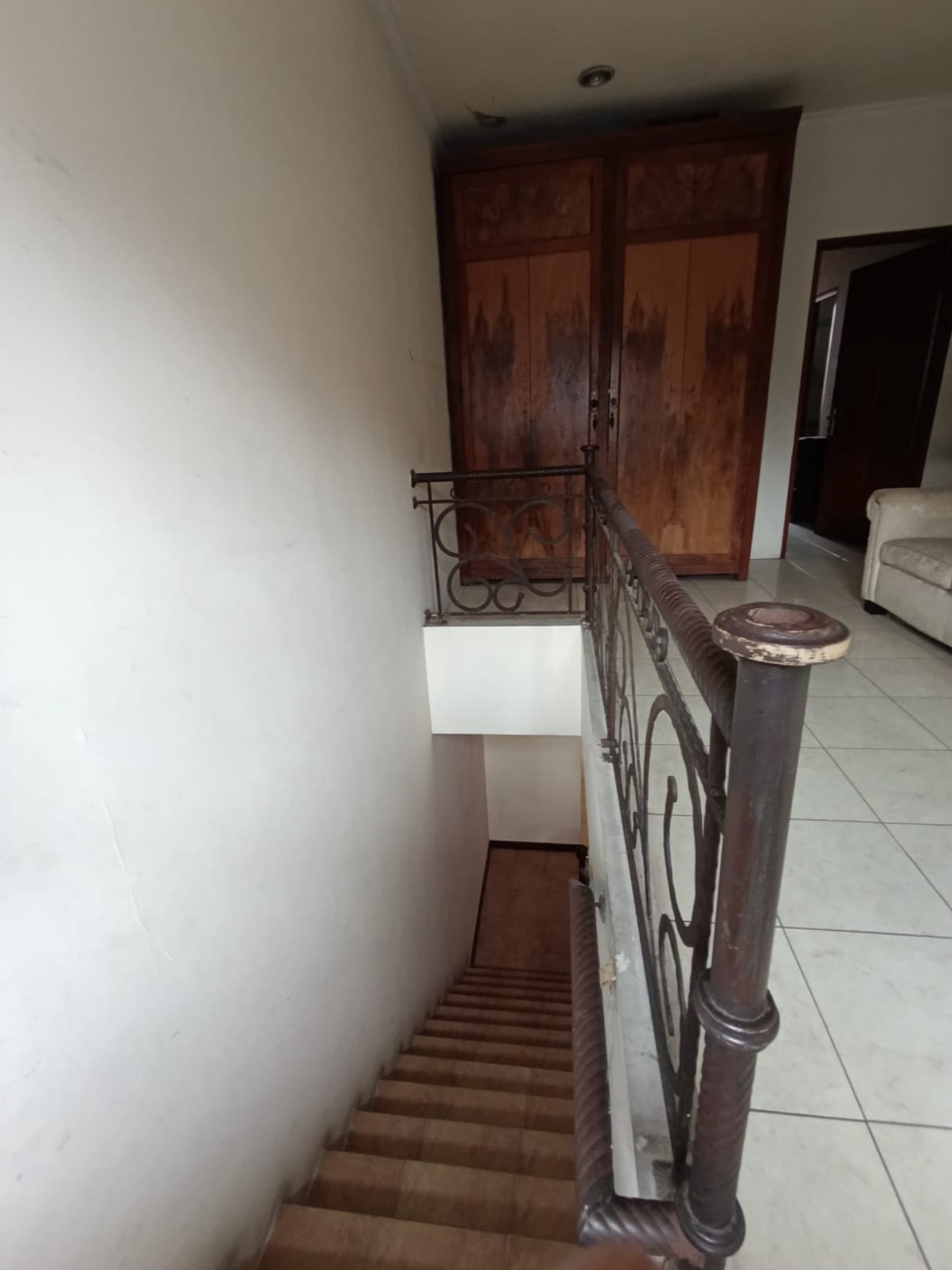 Di jual Rumah Siap Huni di Jl. Alam Segar Pondok Indah Jakarta Selatan