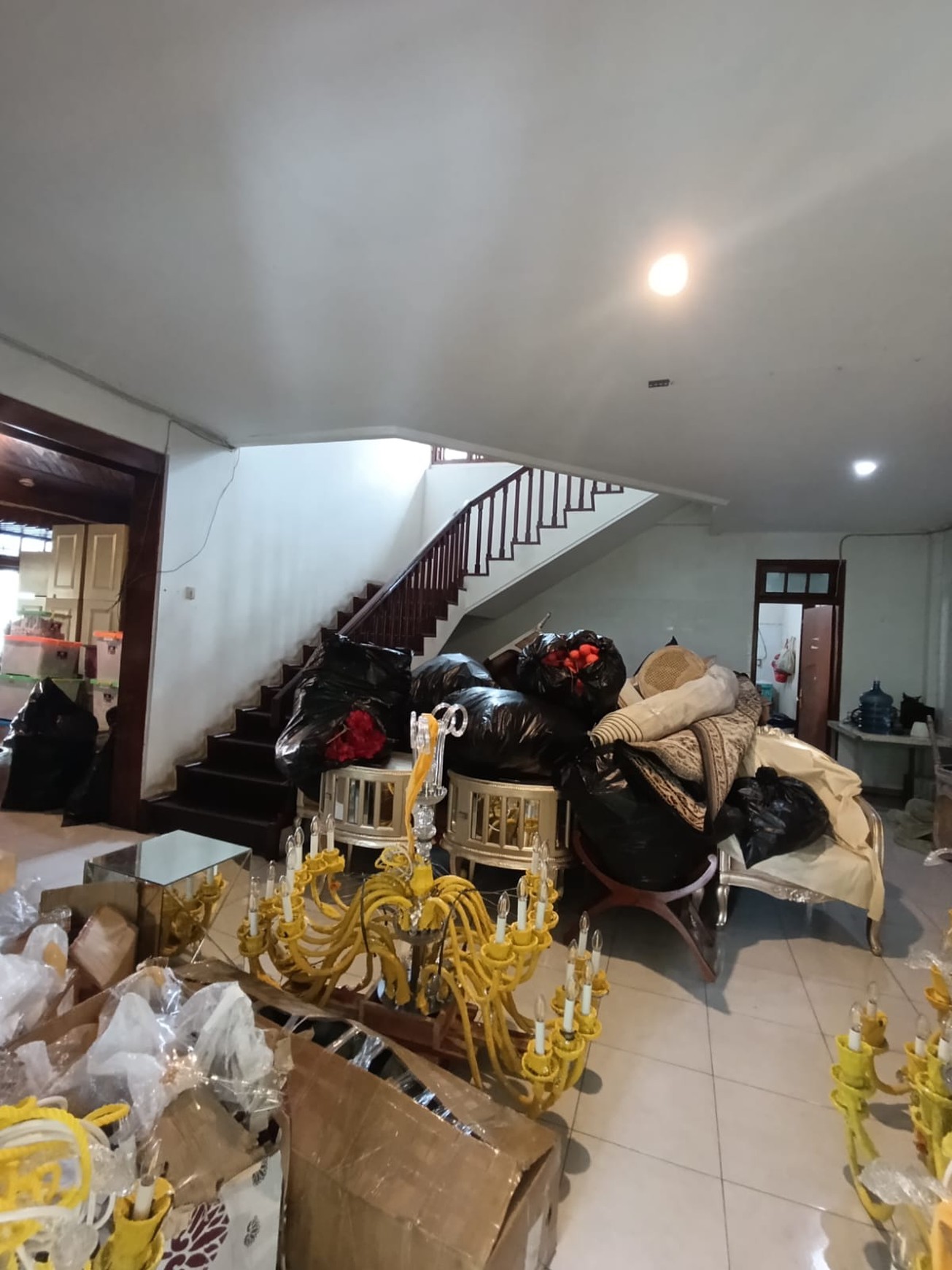 Dijual Segera Rumah 2lt lokasi di Jl Langsat Kramat Pela Kebayoran Baru Jakarta Selatan