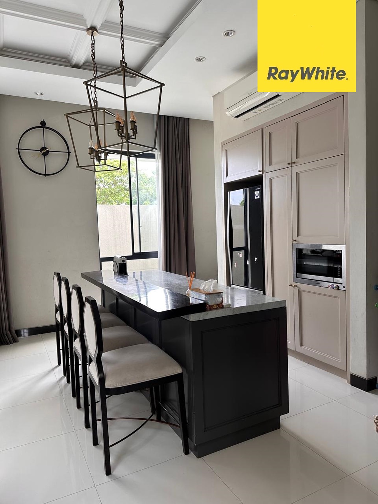Dijual Rumah 2 Lantai Full Furnish Di Grand Kenjeran Pinewood Surabaya
