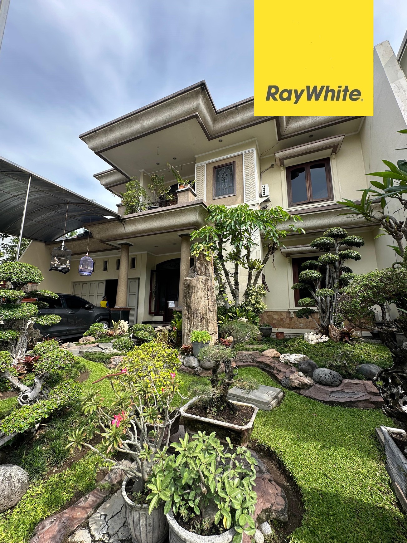 Dijual Rumah Mewah Di Laguna Regency Pakuwon City Surabaya