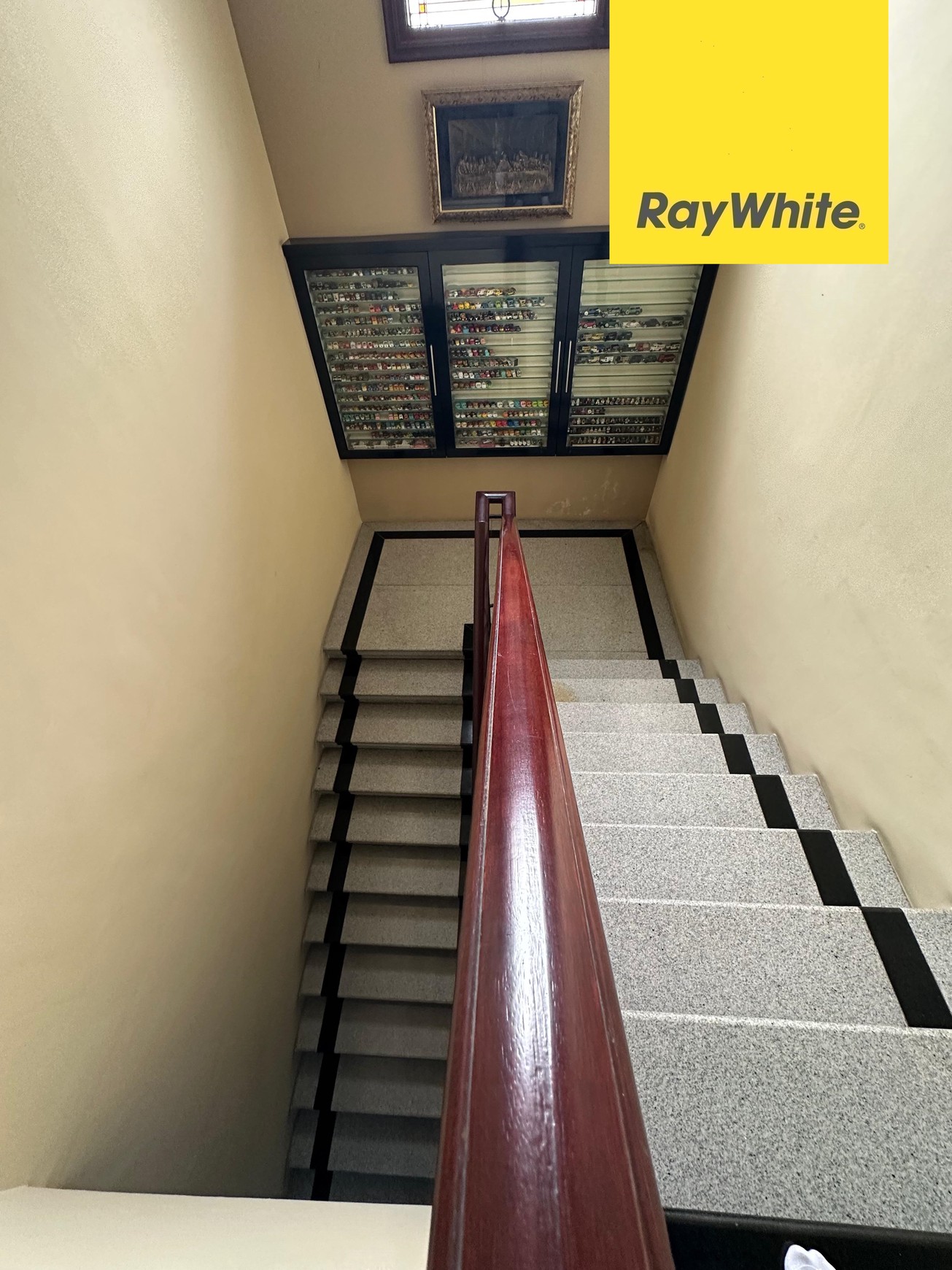 Dijual Rumah Mewah Di Laguna Regency Pakuwon City Surabaya