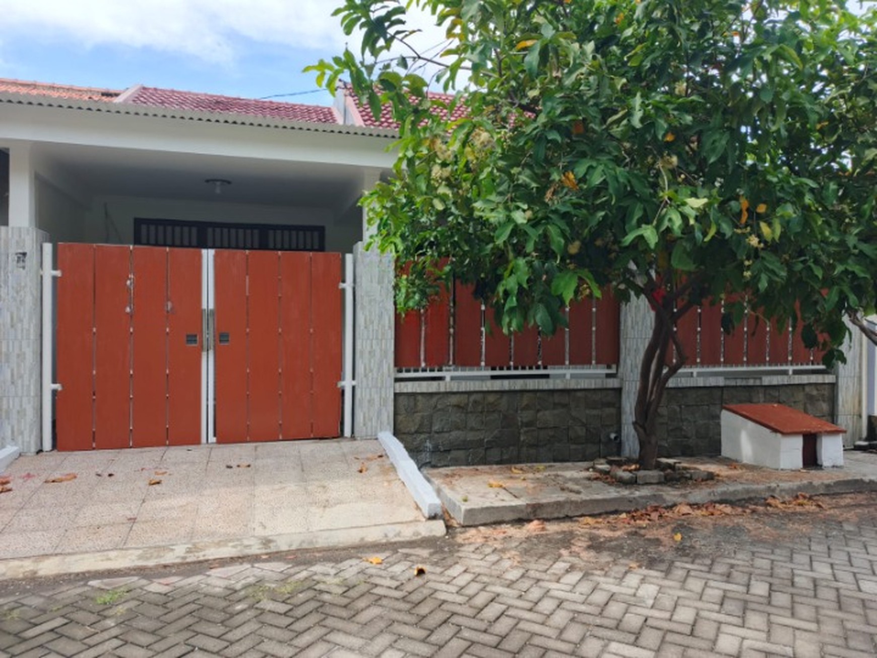 Disewakan Rumah Murah Lokasi Di Nginden Intan Surabaya