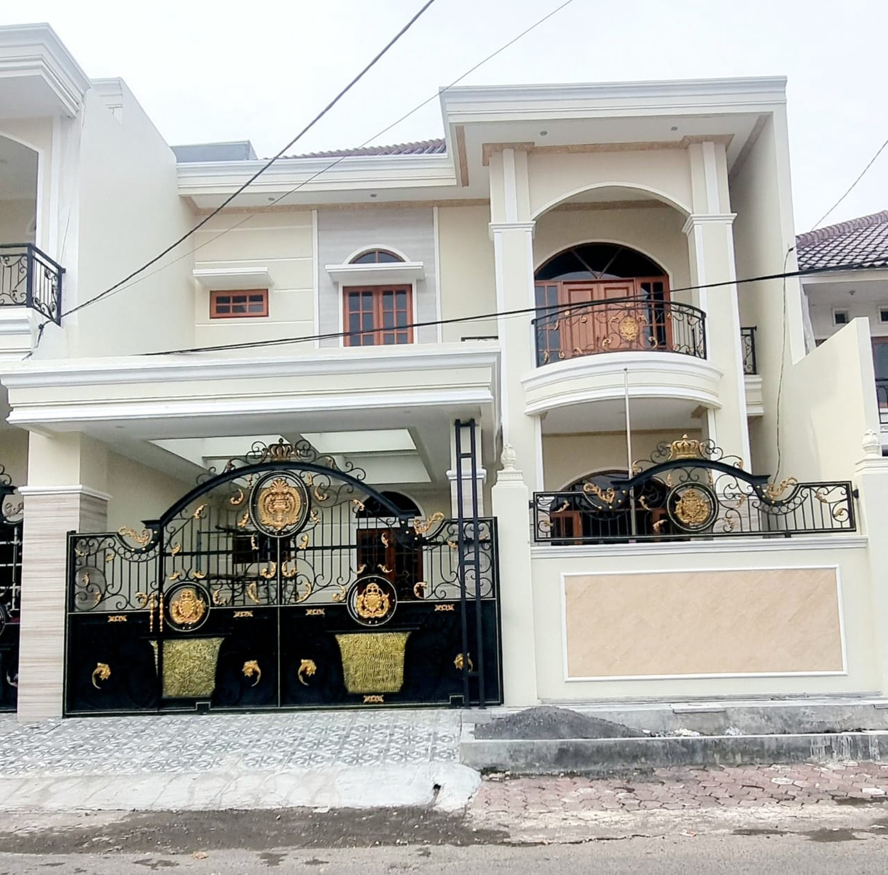 Dijual Cepat Rumah Siap Huni Lokasi Di Manyar Rejo Surabaya