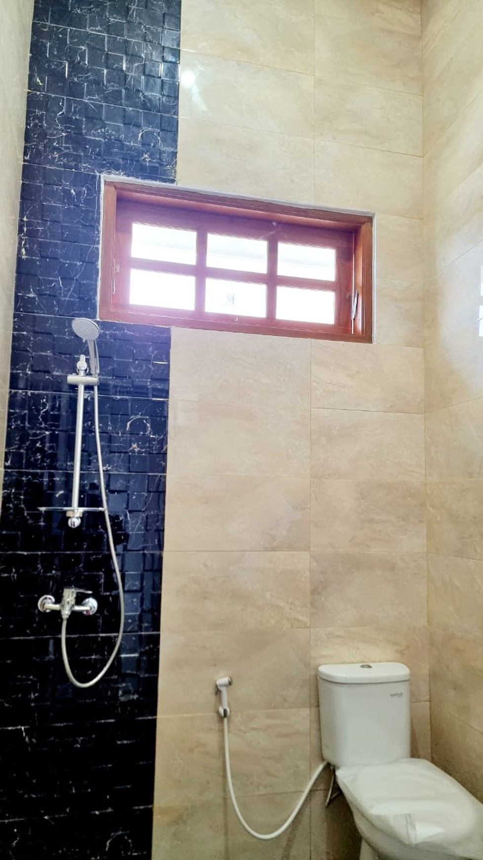 Dijual Cepat Rumah Siap Huni Lokasi Di Manyar Rejo Surabaya