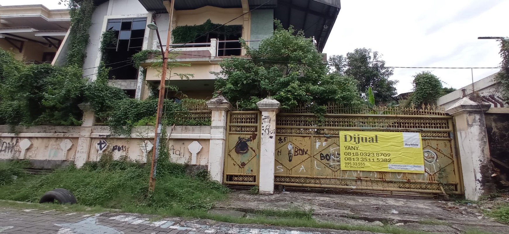 Rumah Hitung Tanah Area Dukuh Pakis,Dekat pintu Masuk Toll, Hr Muhammad