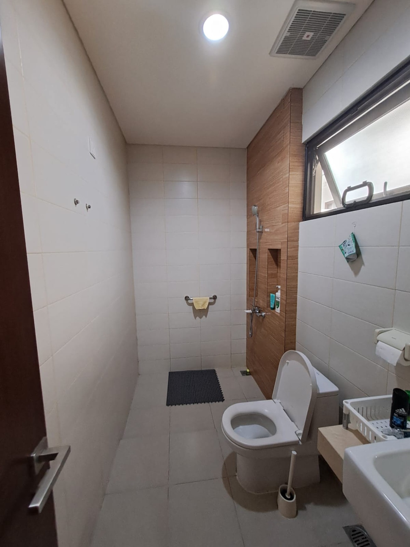 Rumah Hunian 2 lantai di Eminent BSD
