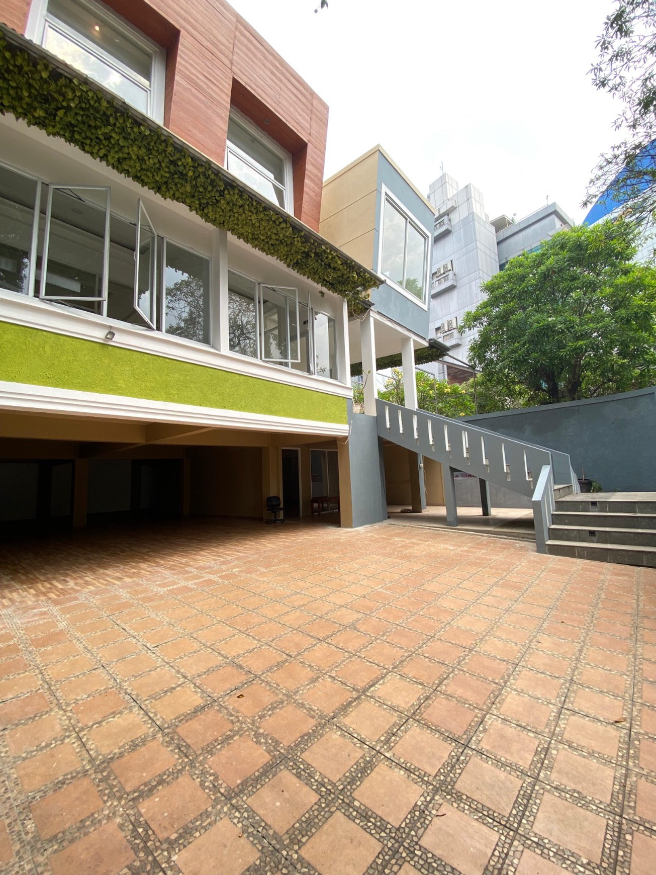 Pondok indah gandaria villa  luas 400 dalam komplek