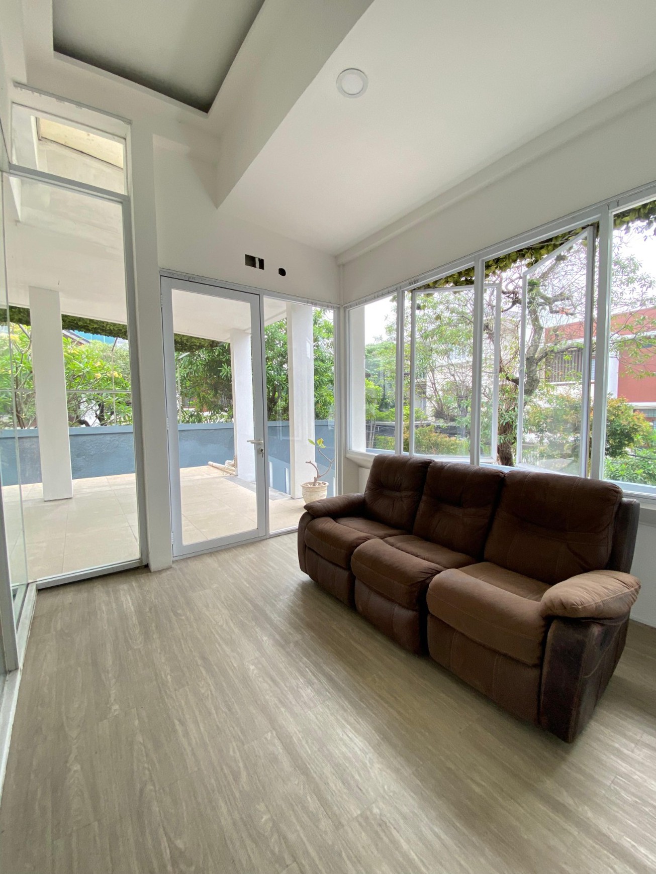 Pondok indah gandaria villa  luas 400 dalam komplek