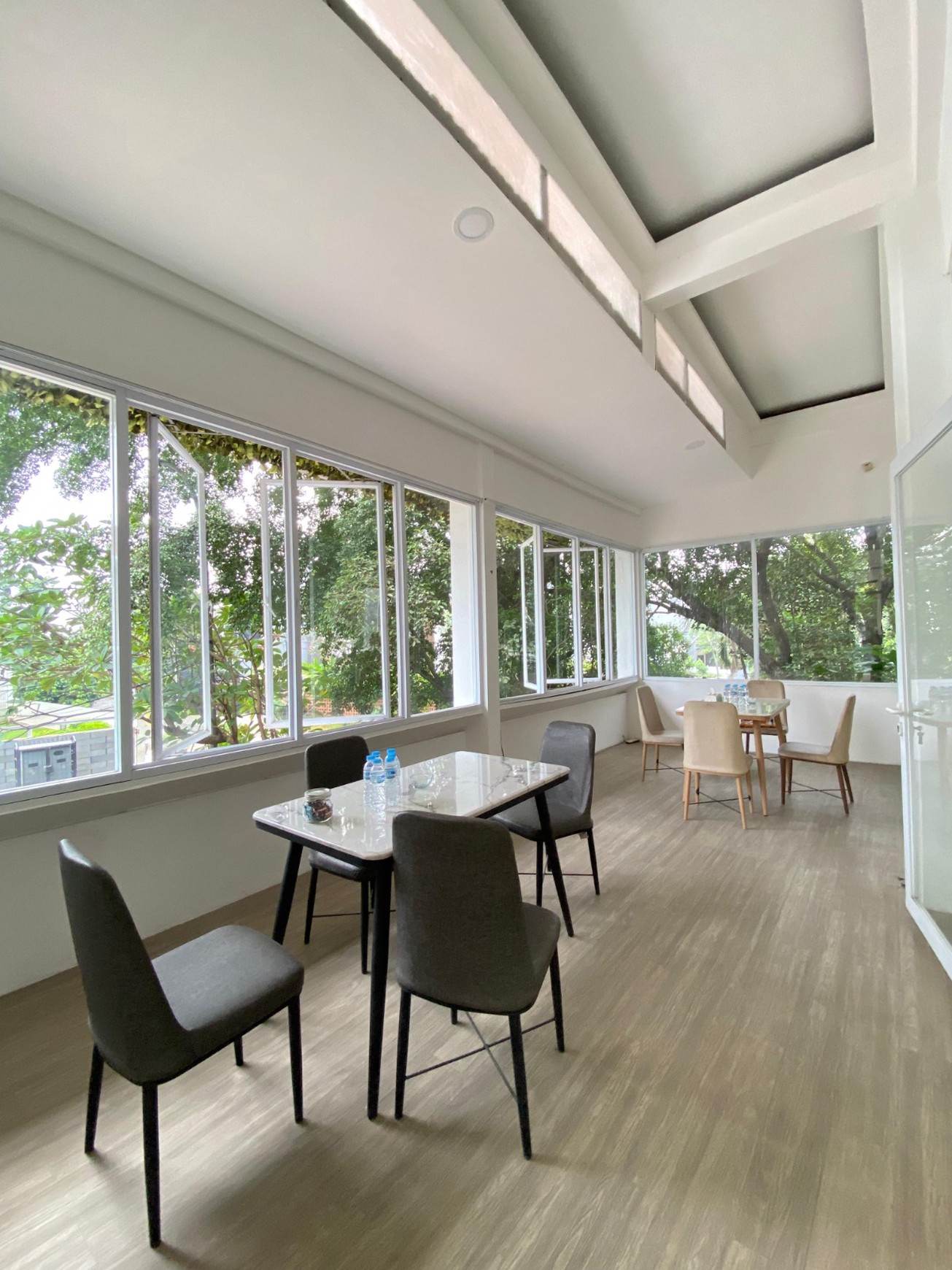 Pondok indah gandaria villa  luas 400 dalam komplek