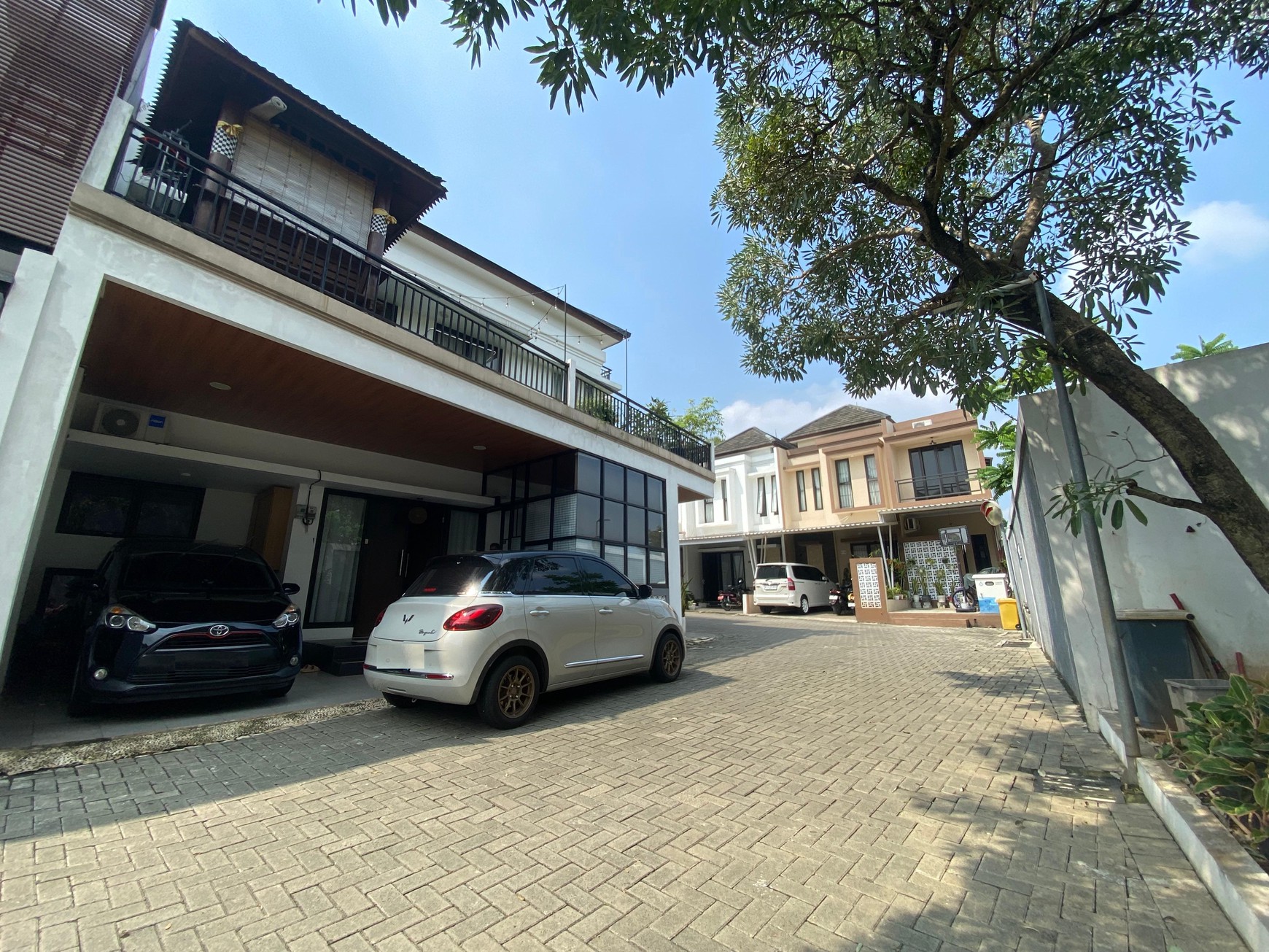 Rumah Cantik siap huni lokasi strategis di Ciputat 