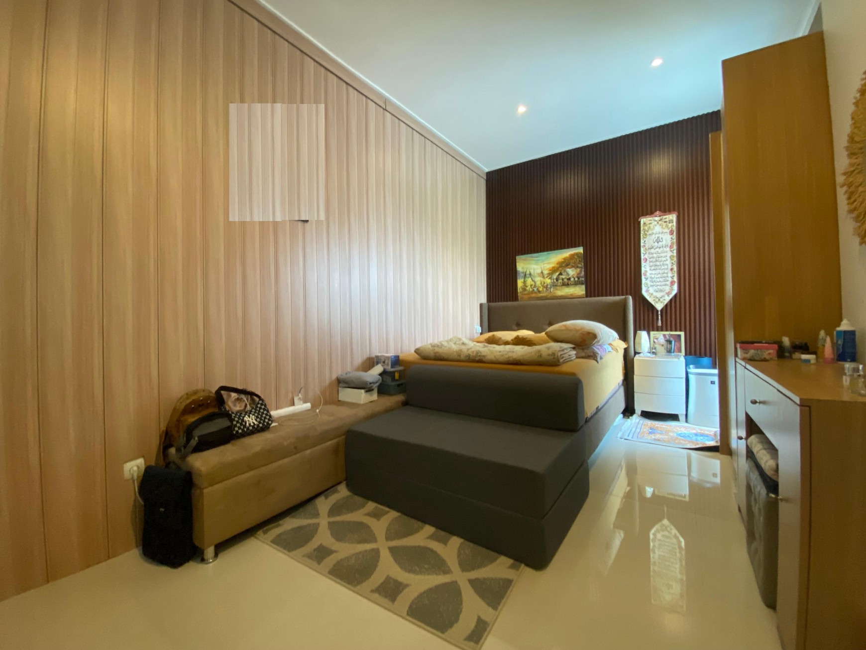 Rumah Cantik siap huni lokasi strategis di Ciputat 