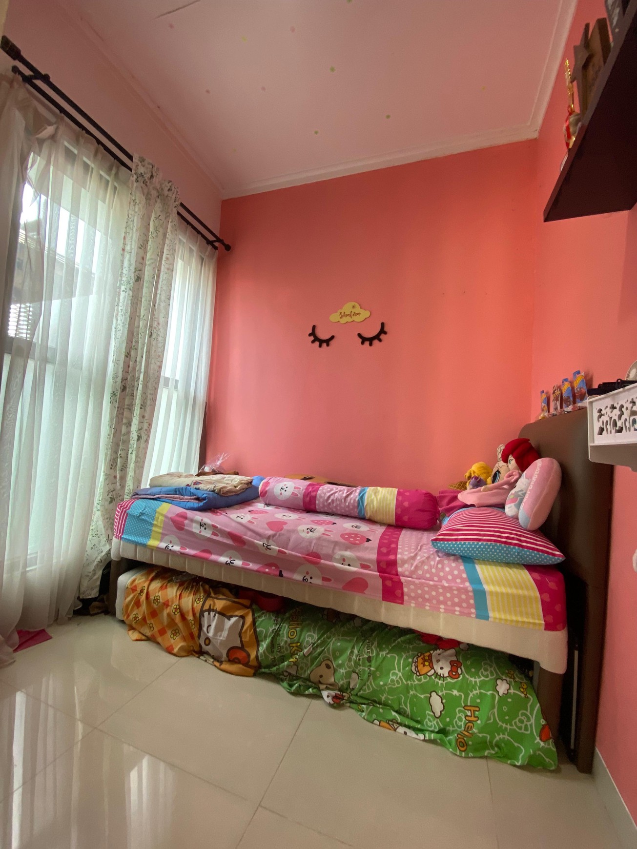 Rumah Cantik siap huni lokasi strategis di Ciputat 