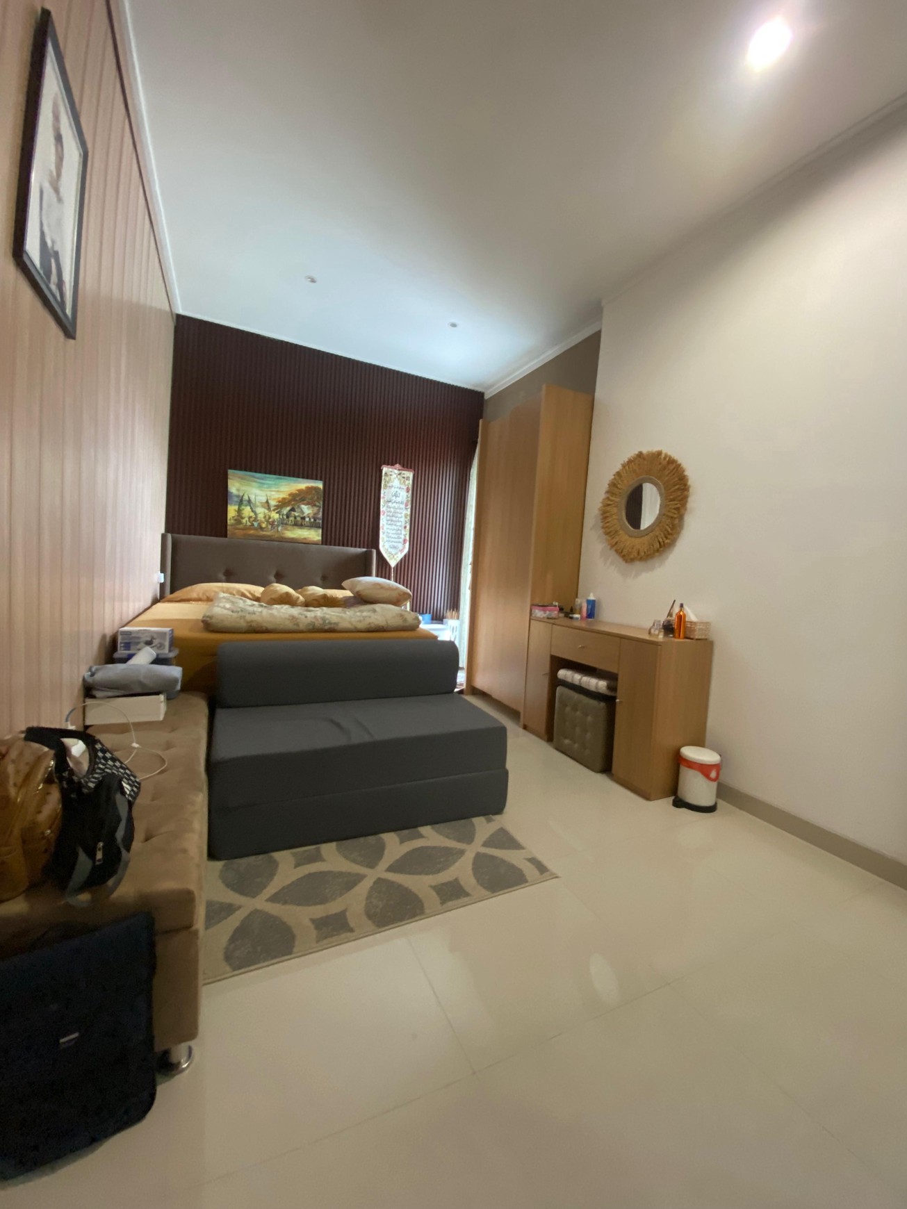 Rumah Cantik siap huni lokasi strategis di Ciputat 