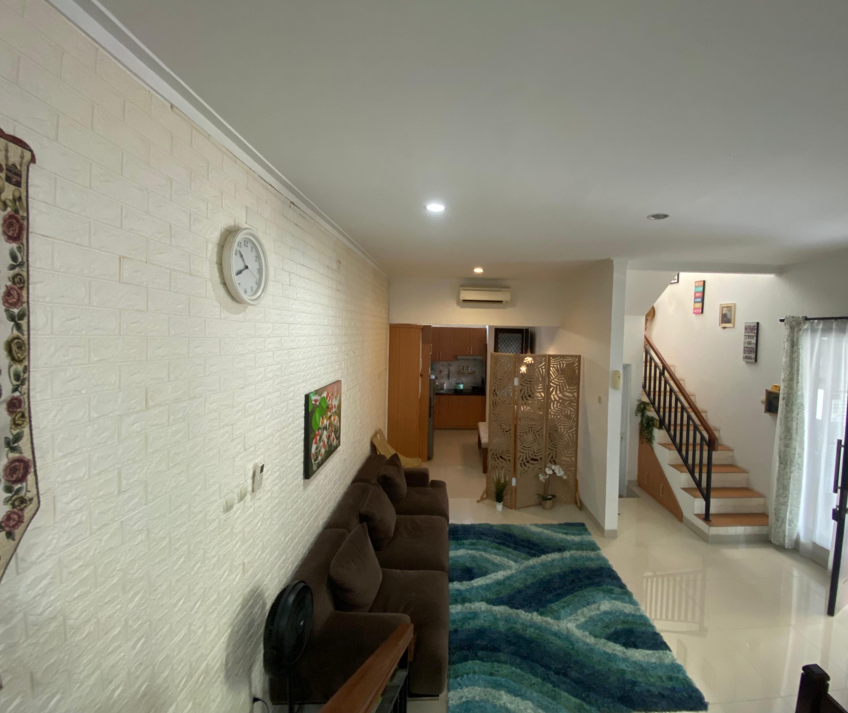 Rumah Cantik siap huni lokasi strategis di Ciputat 